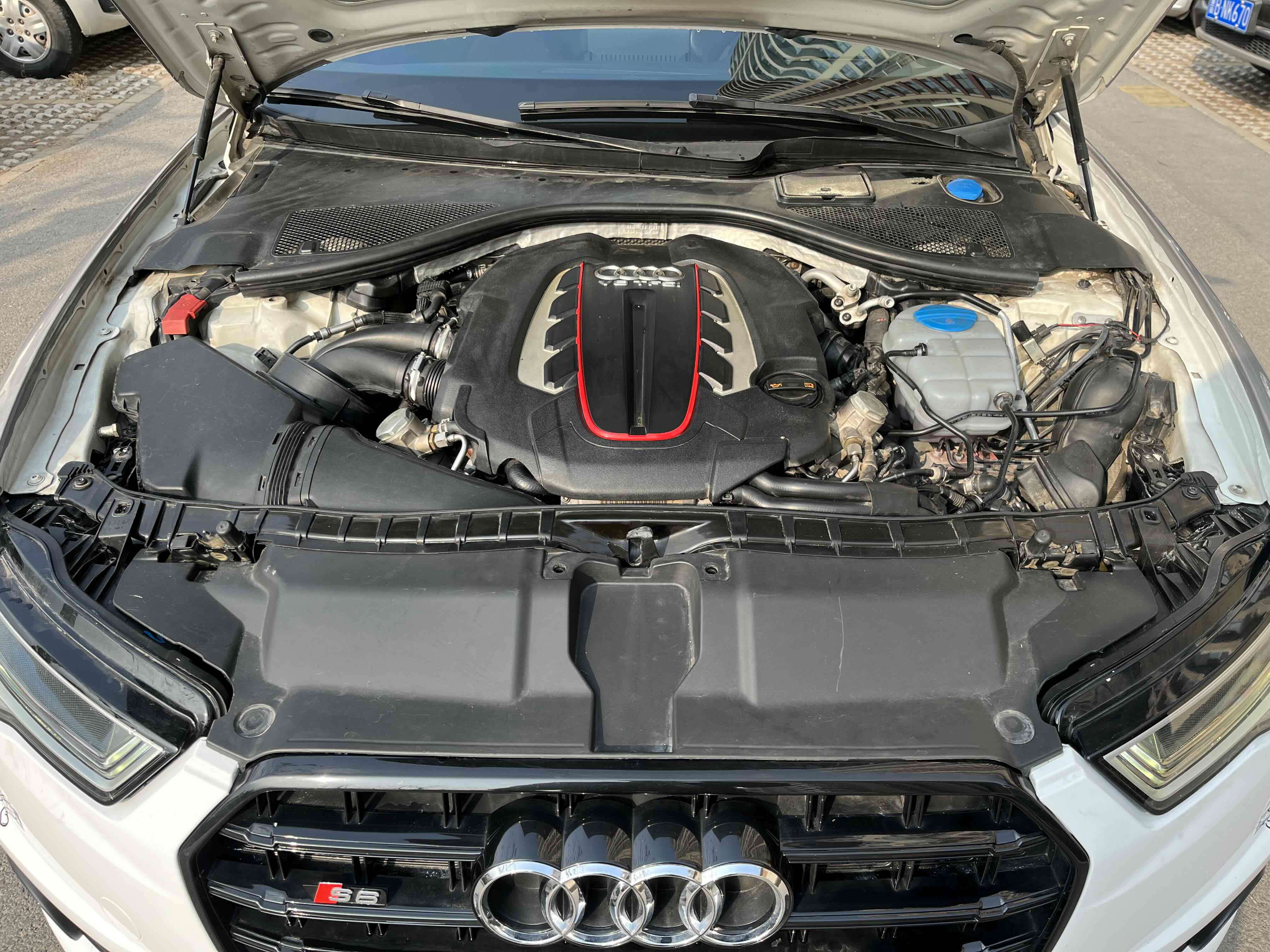 Audi S6 2013 car image #14