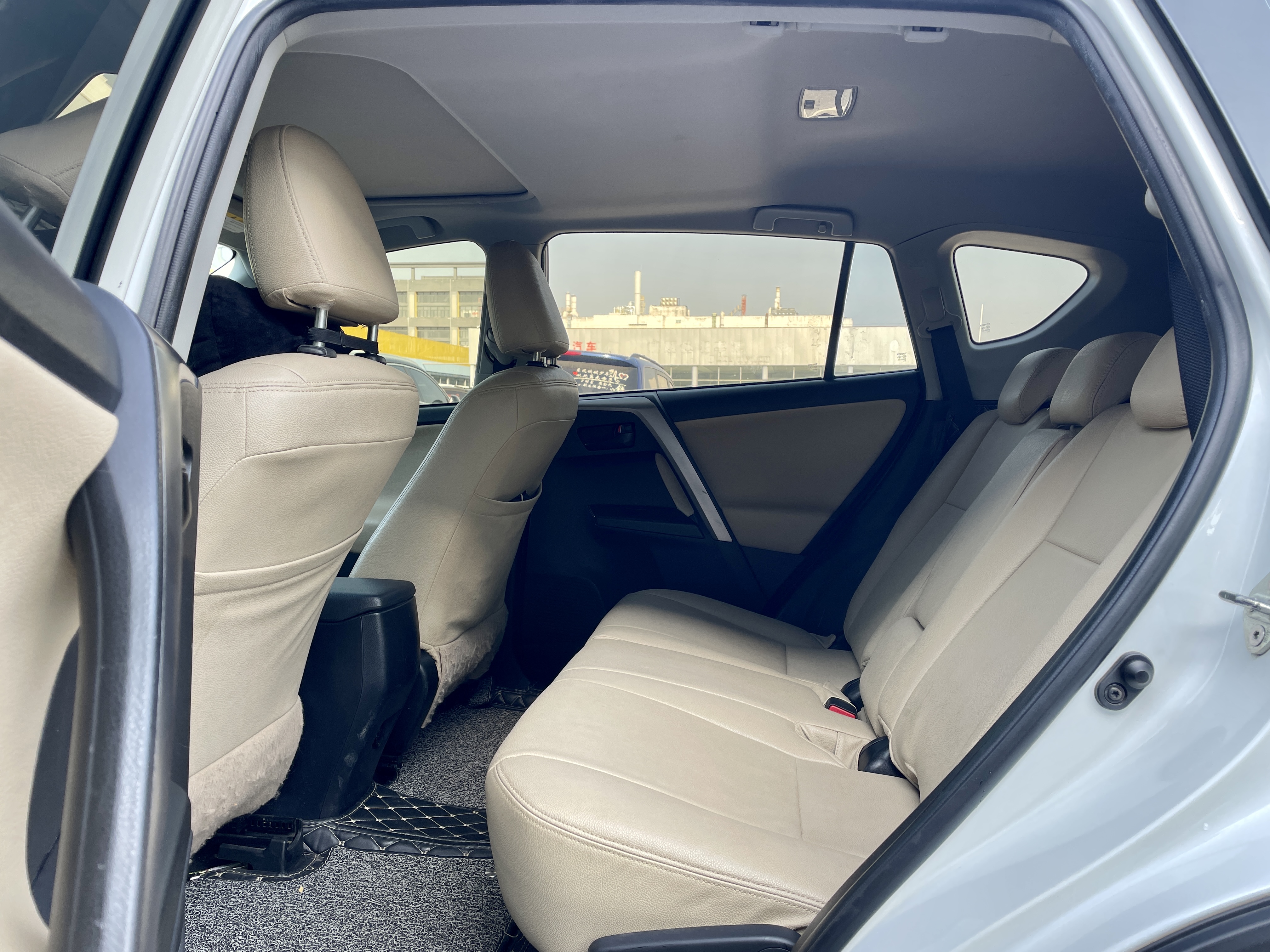 Toyota RAV4 2018 #14 Toyota RAV4 2018 car image #14