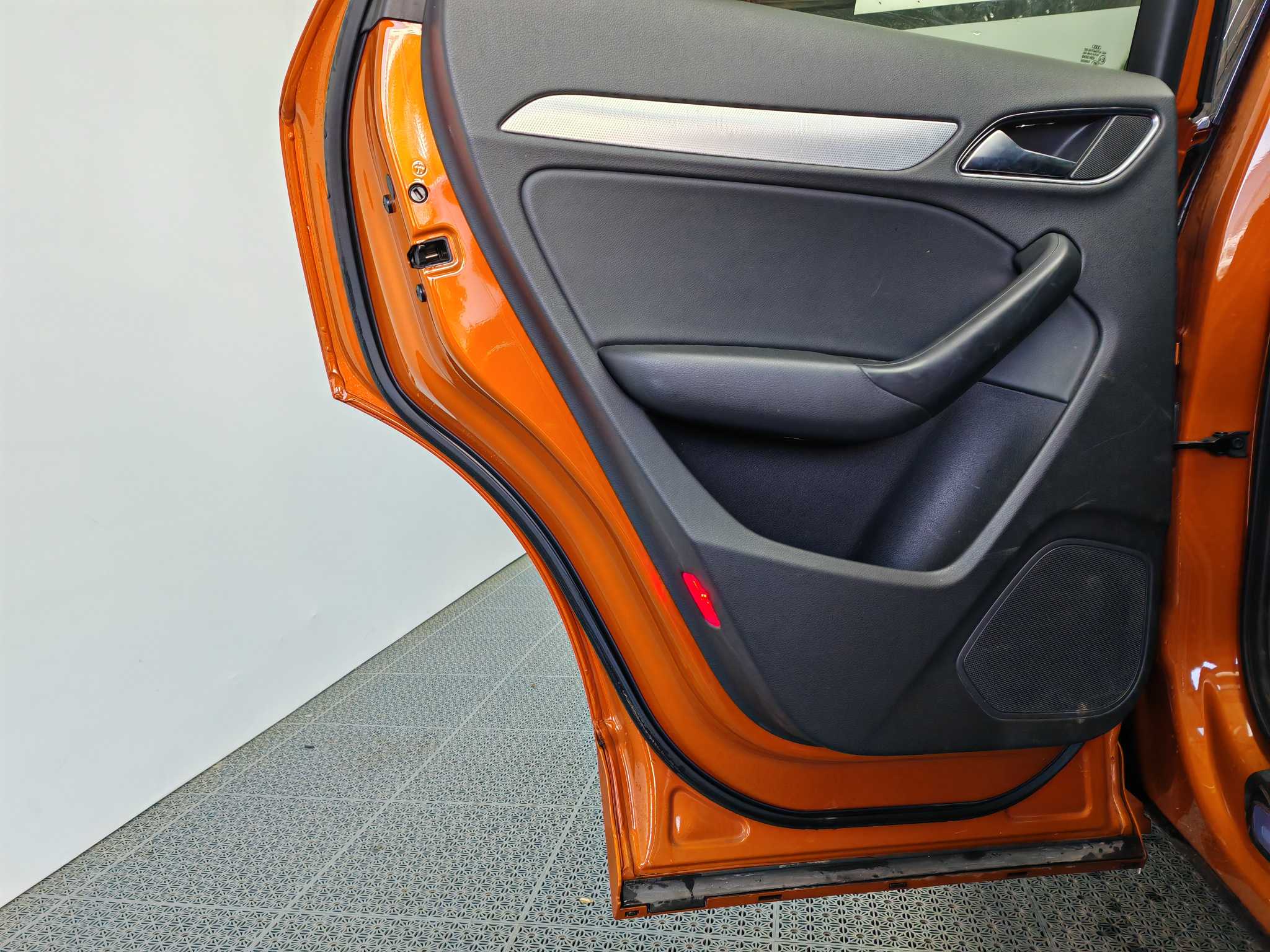 Audi Q3 (Imported) 2014 car image #14