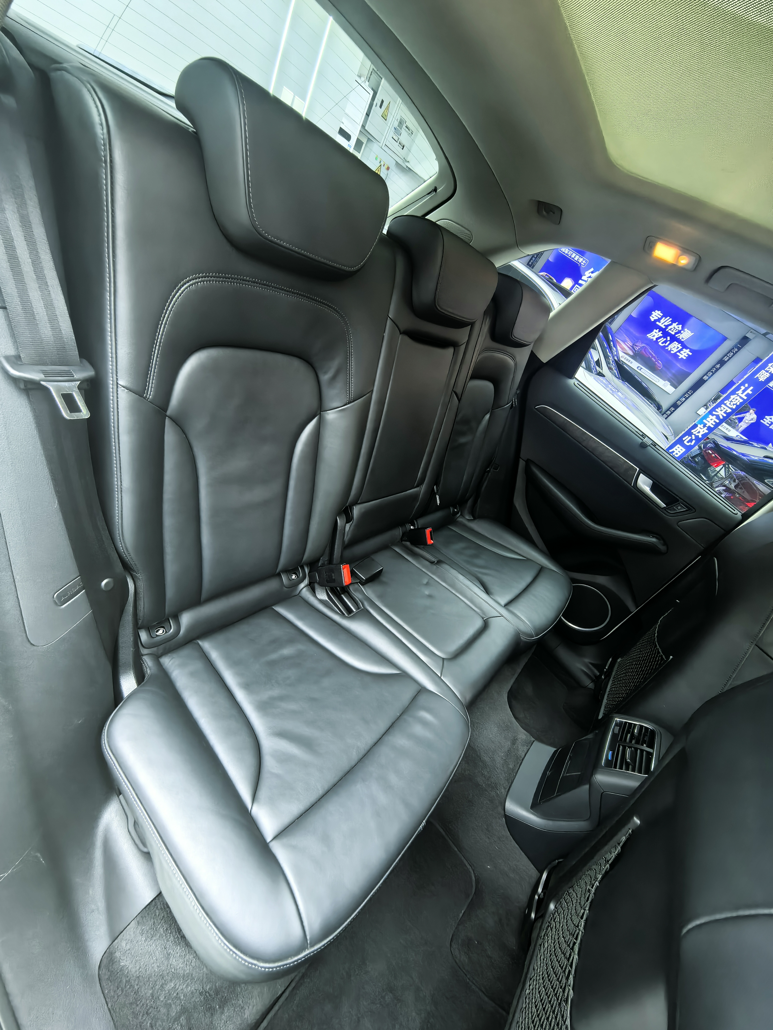 Audi Q5 (Imported) 2011 #14 Audi Q5 (Imported) 2011 car image #14