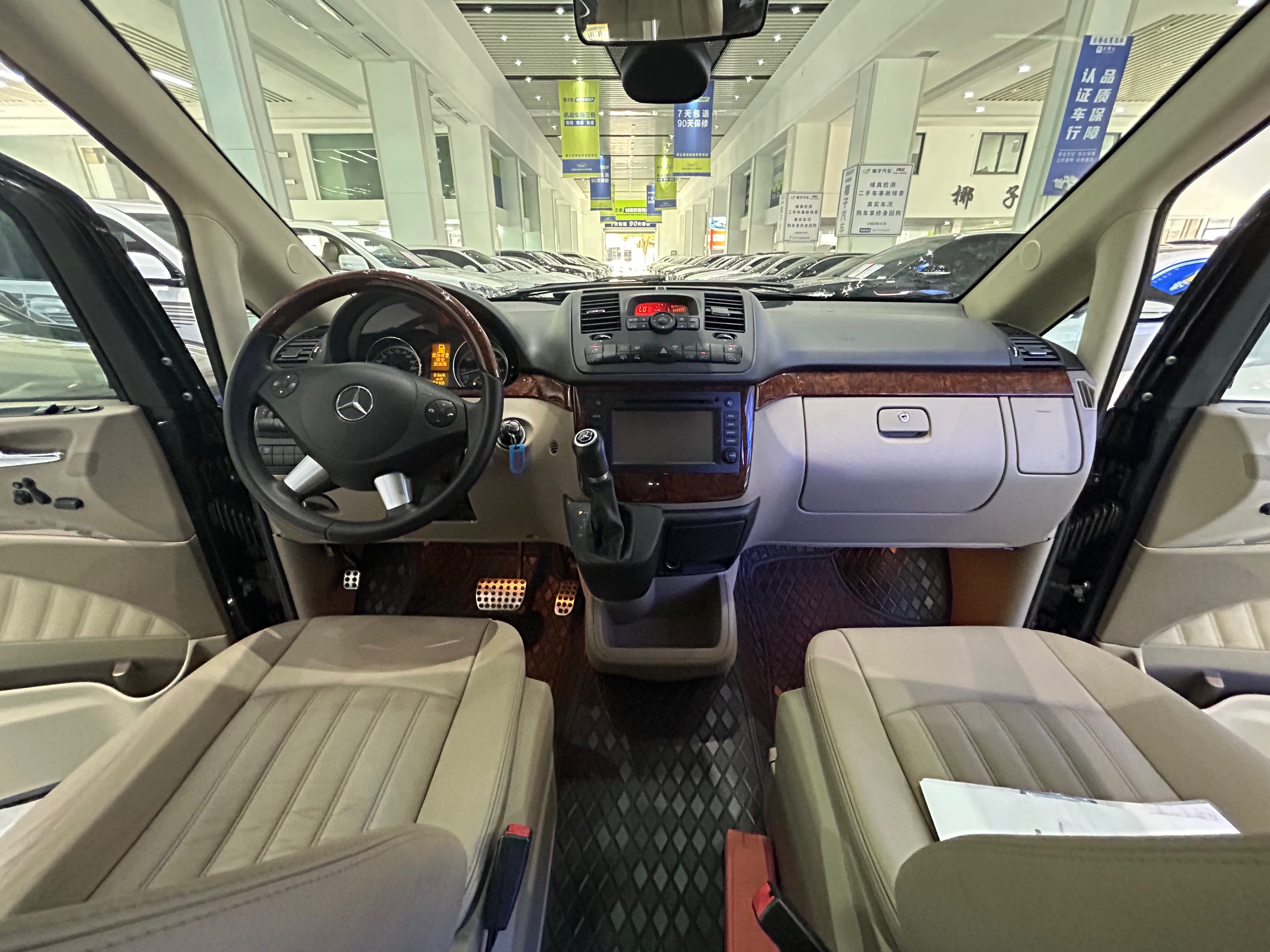 奔驰 唯雅诺 2016 汽车图片 #14