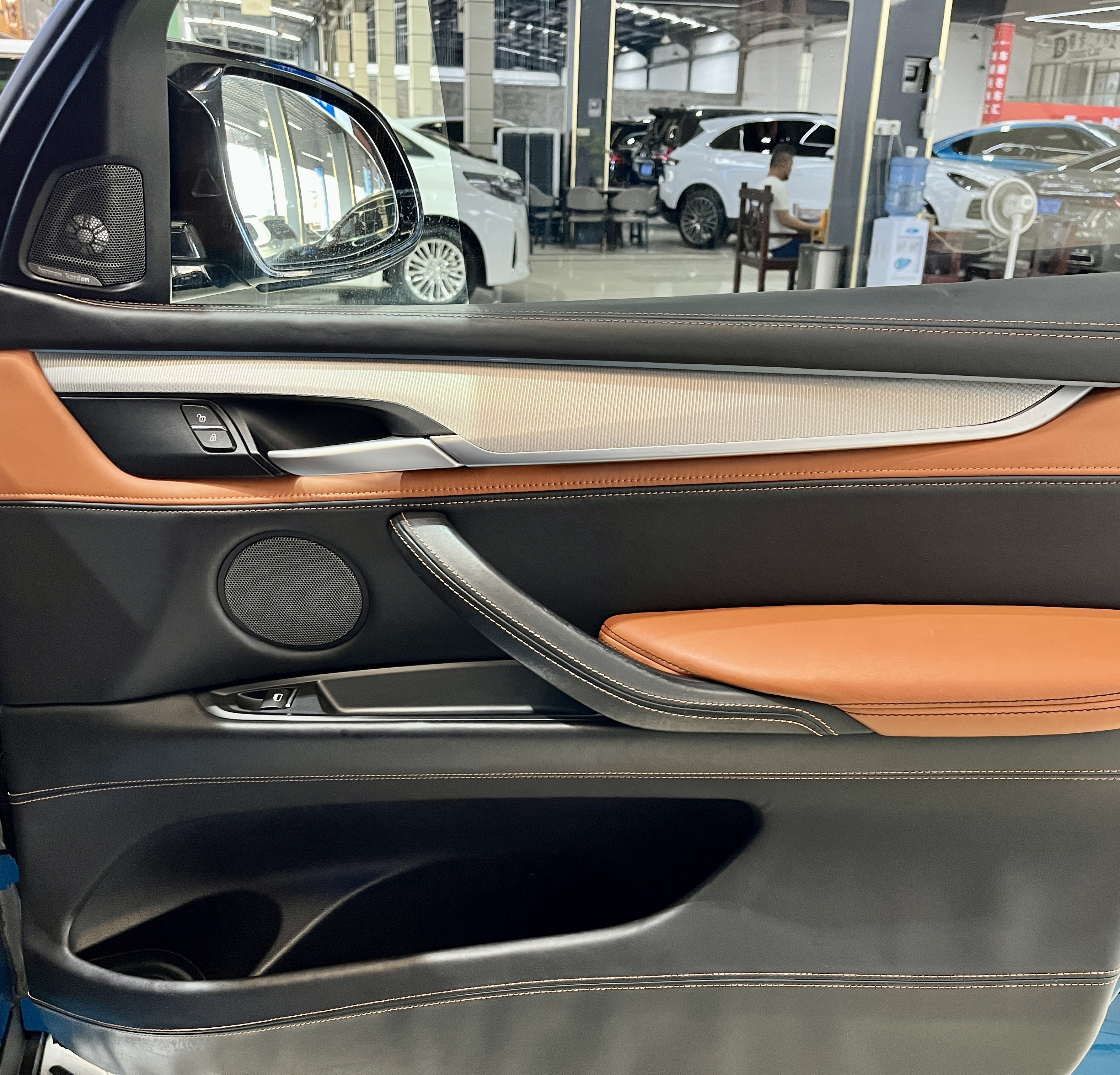 BMW X5 M 2016 car image #14