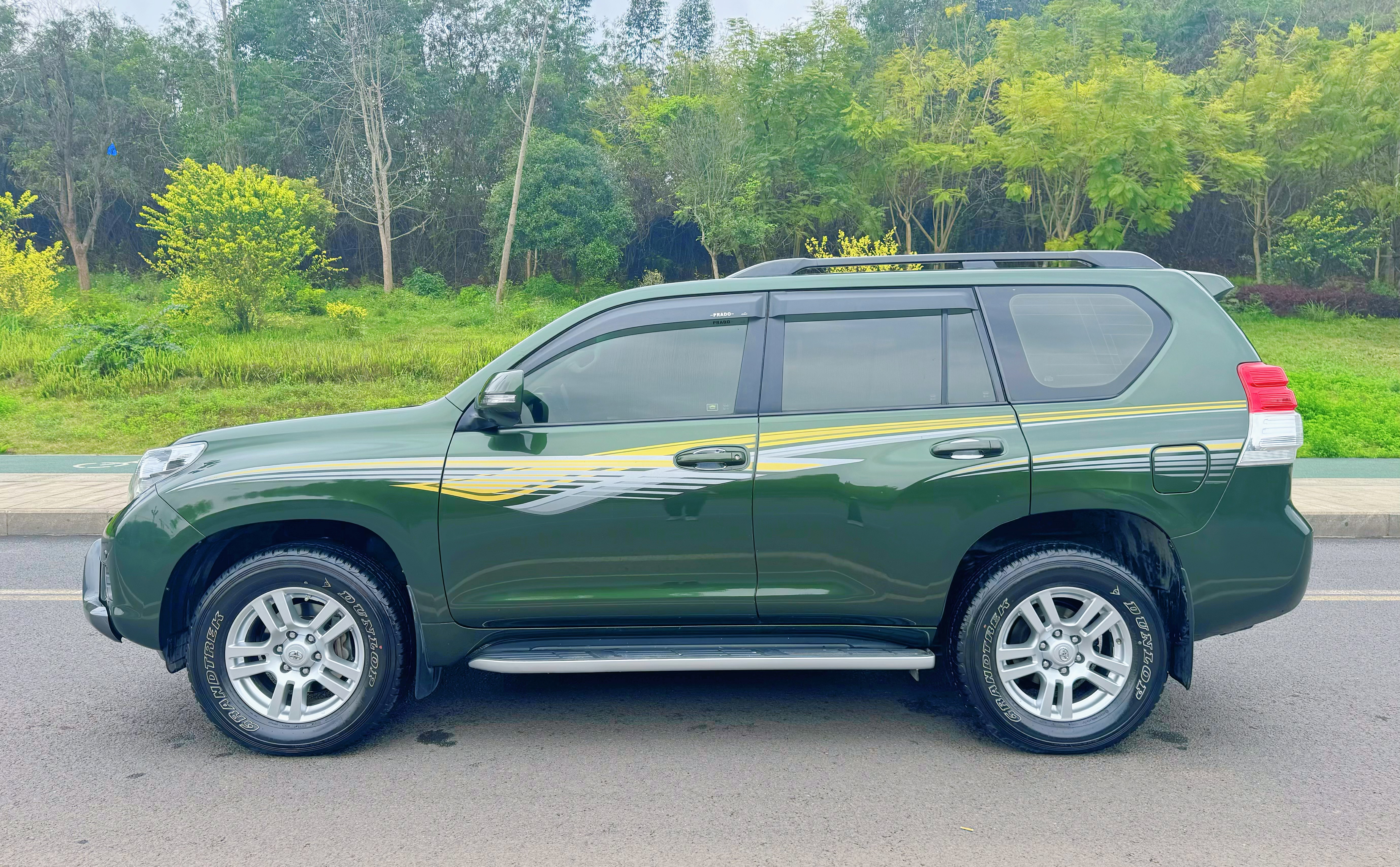 Toyota Land Cruiser Prado 2013 imagem de carro #14