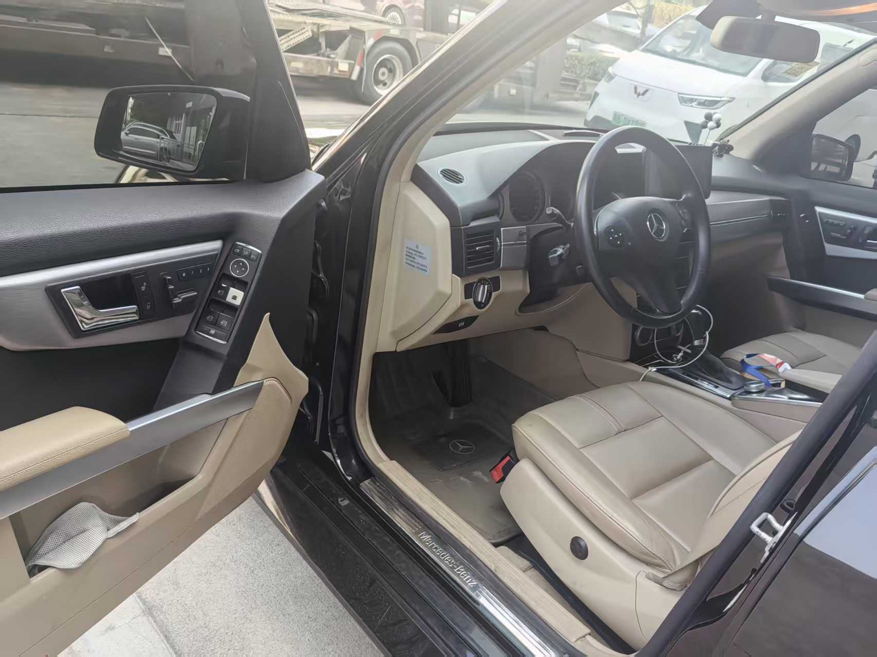 Mercedes-Benz GLK Class (Imported) 2010 car image #14