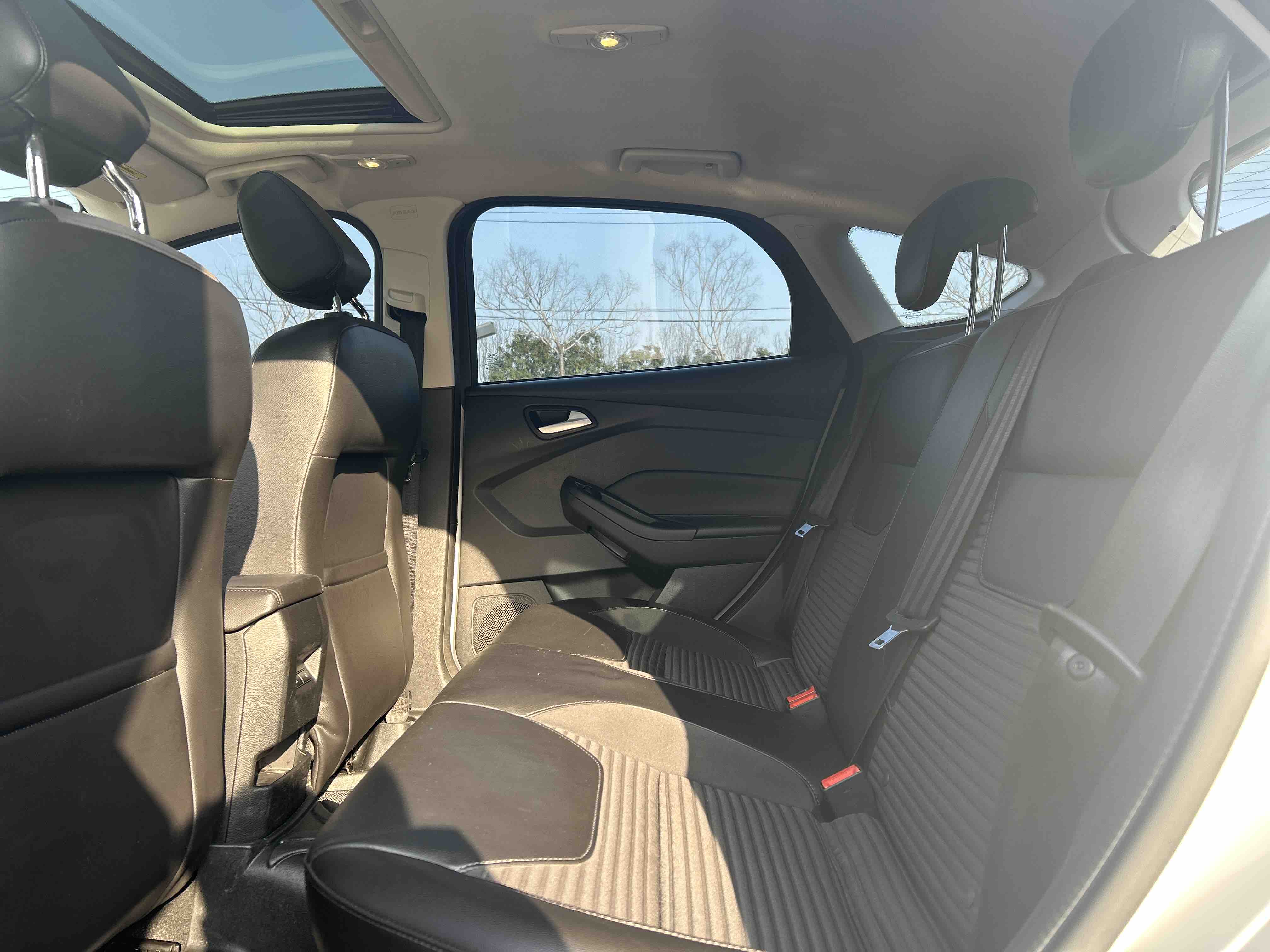 Ford Focus 2016 car image #14