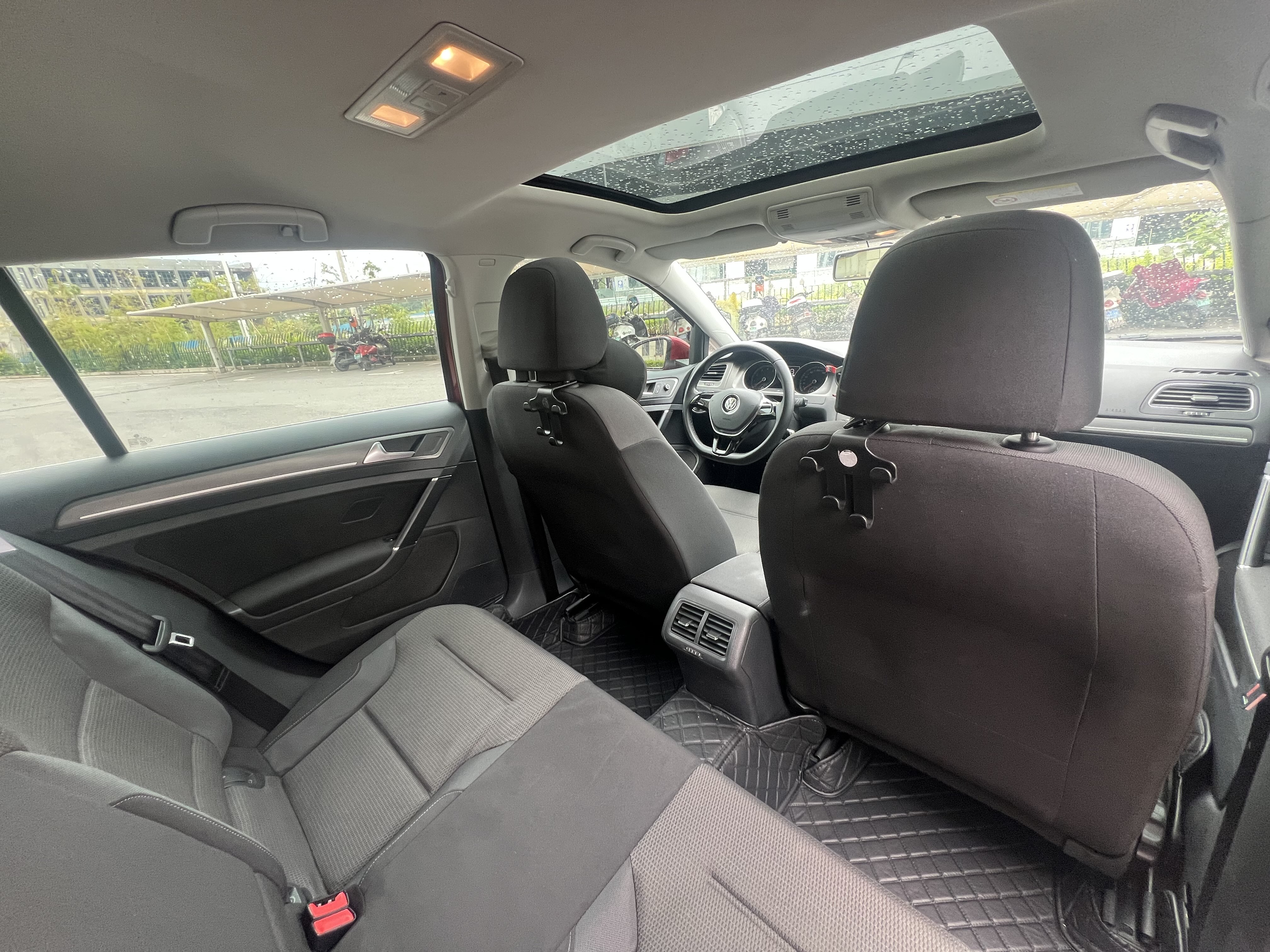 Volkswagen Golf 2016 car image #14