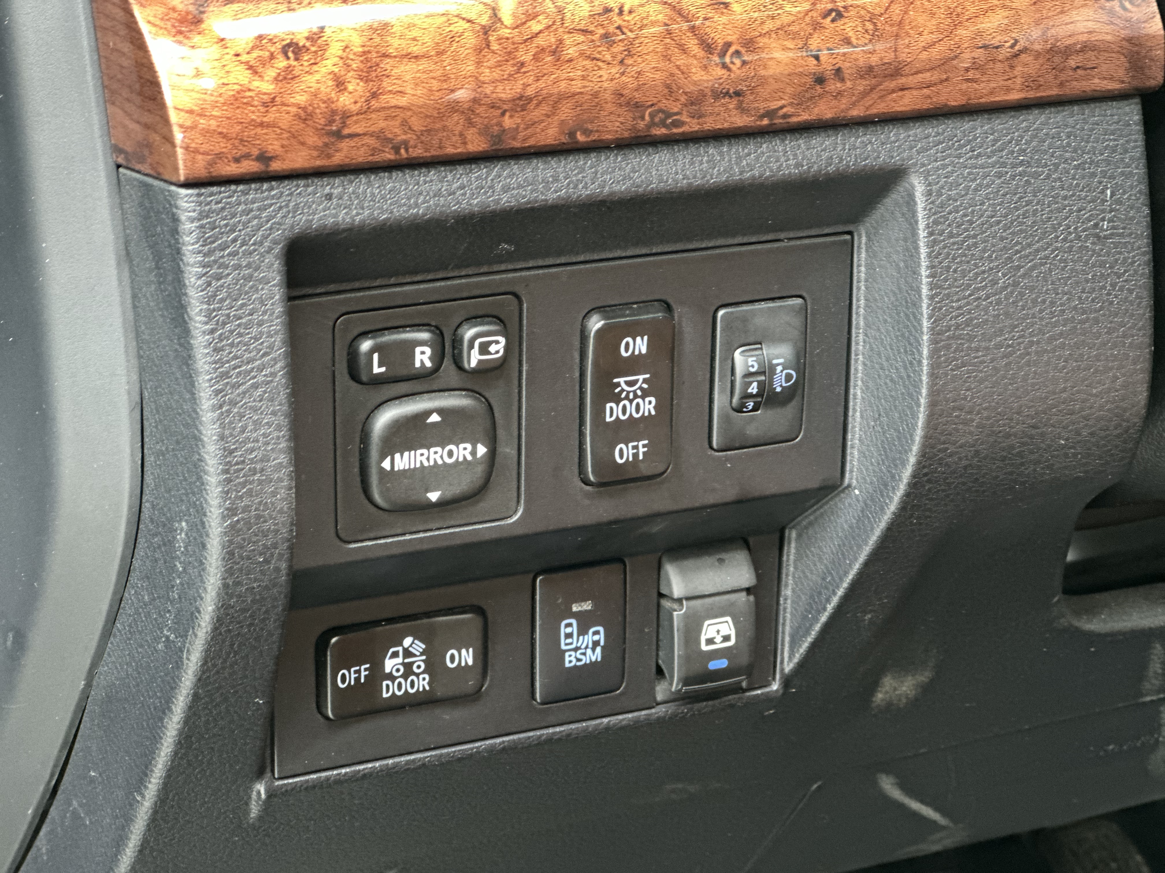 Toyota Tundra 2017 immagine di auto #14