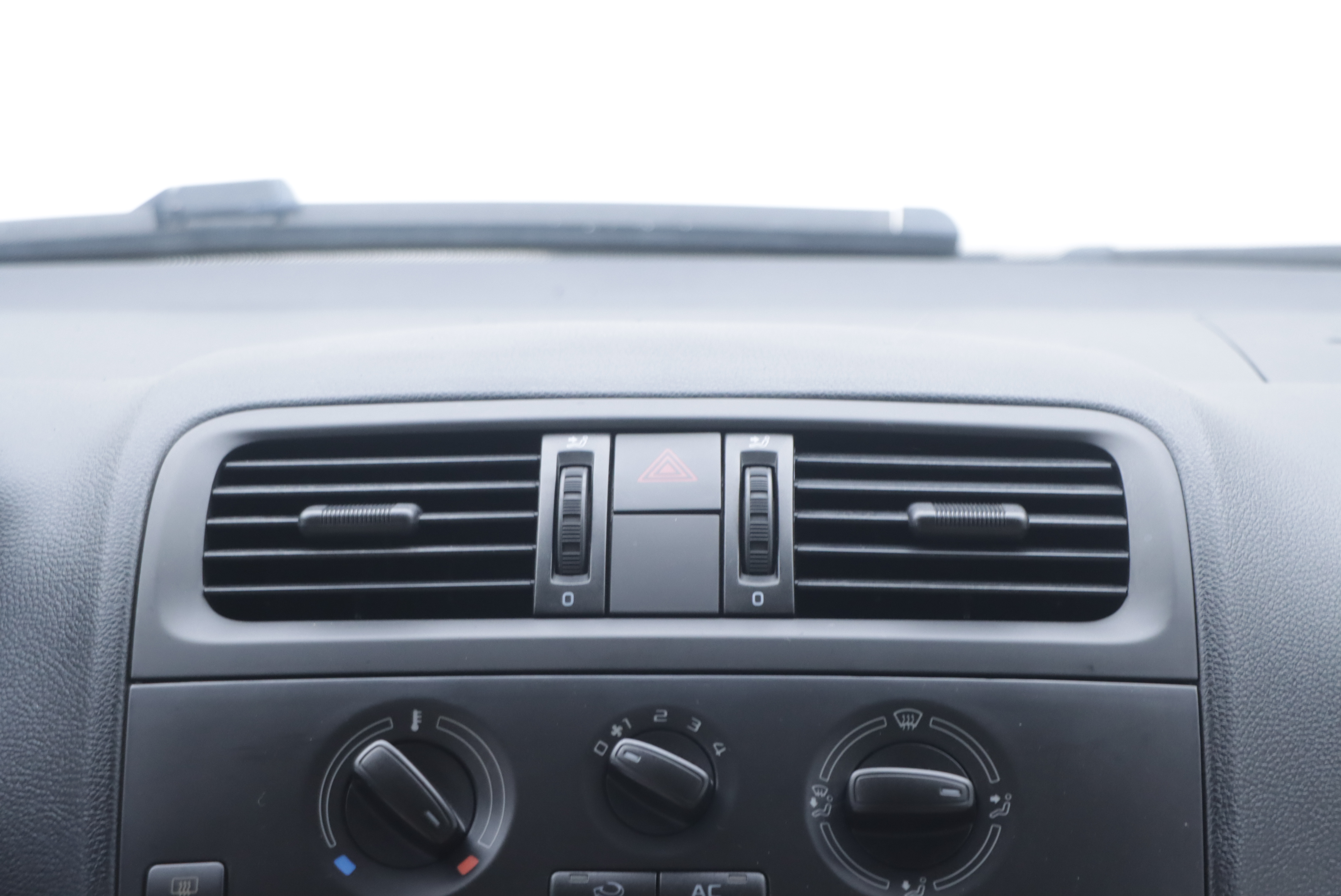 Skoda Fabia 2012 immagine di auto #14