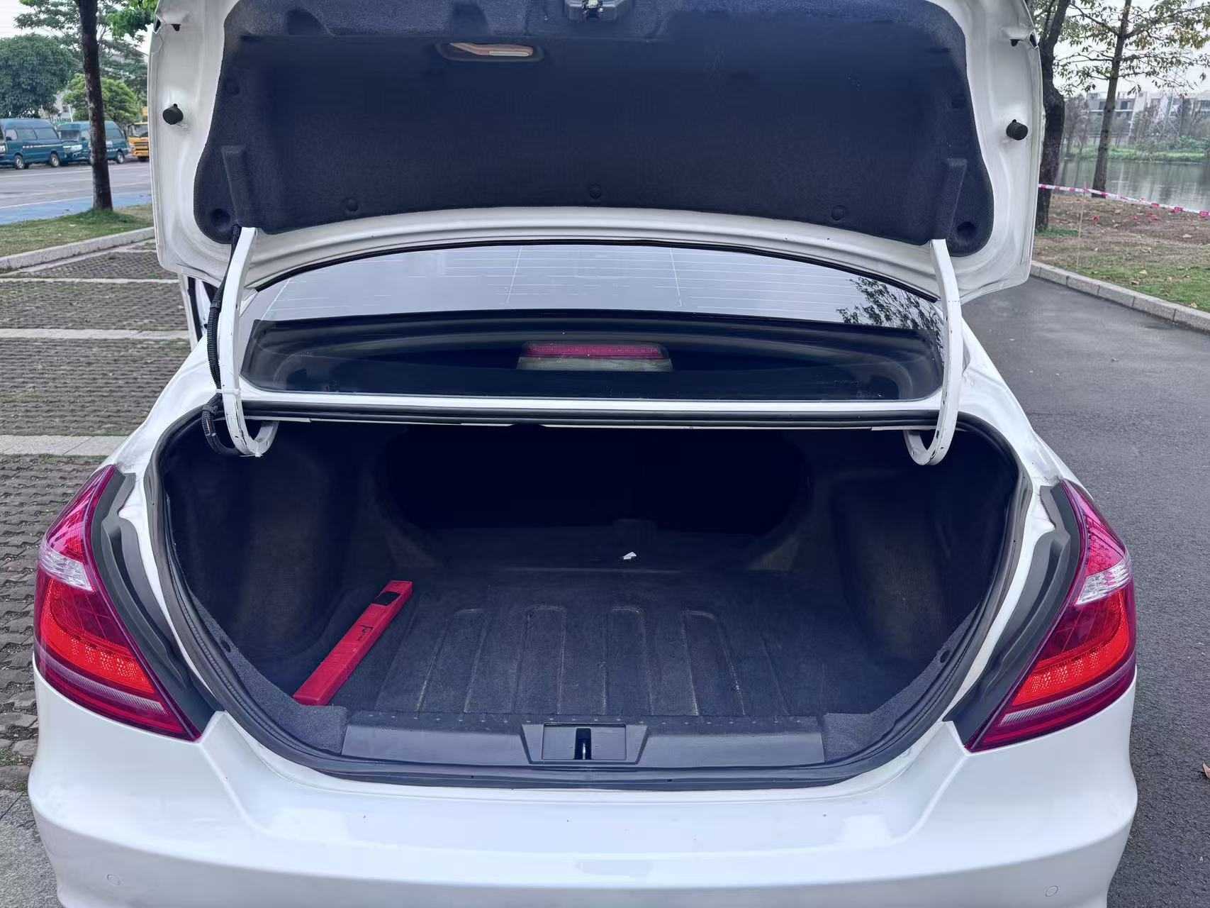 GEELY Emgrand 2016 car image #14