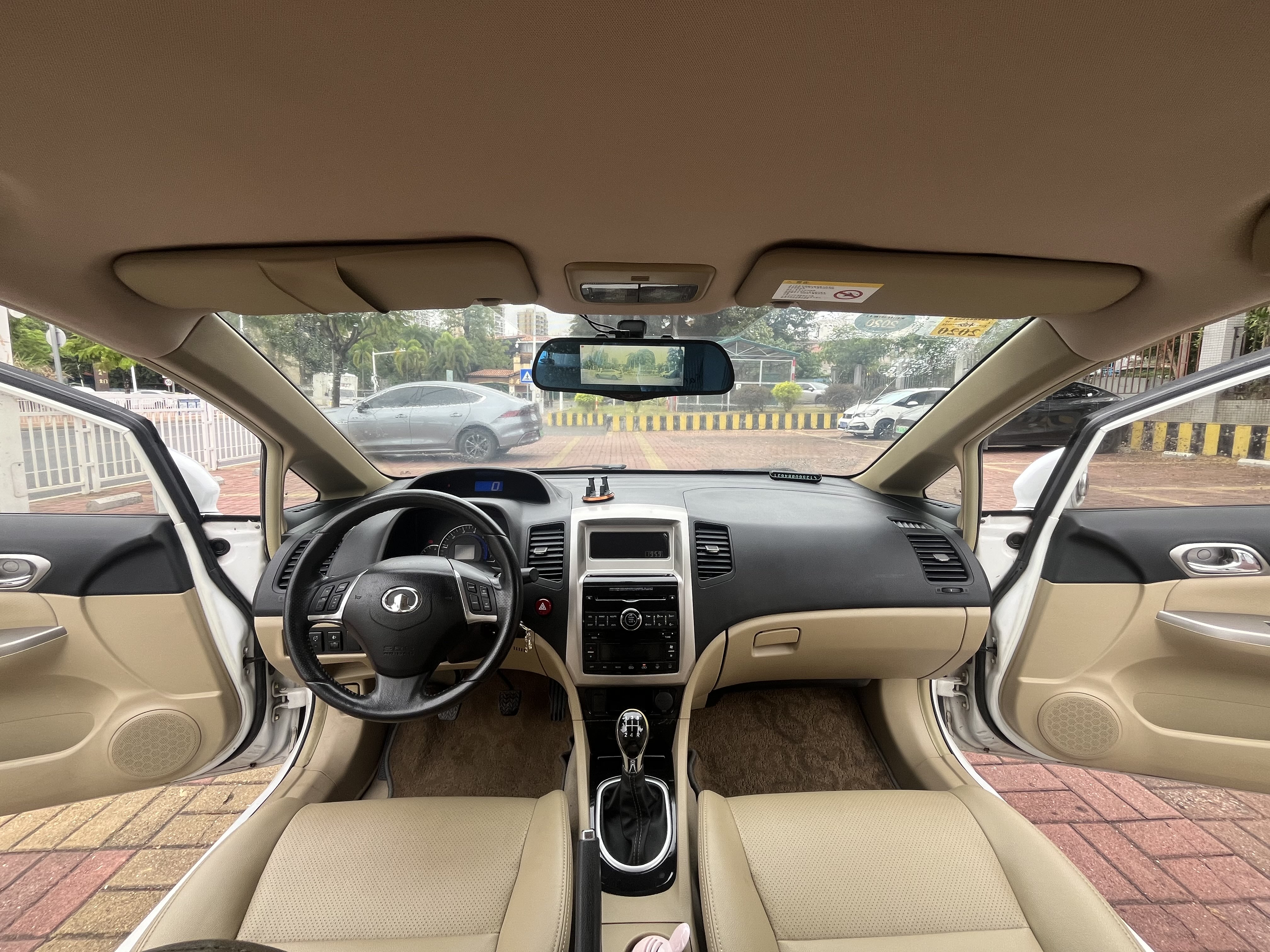 Great Wall C50 2012 car image #14