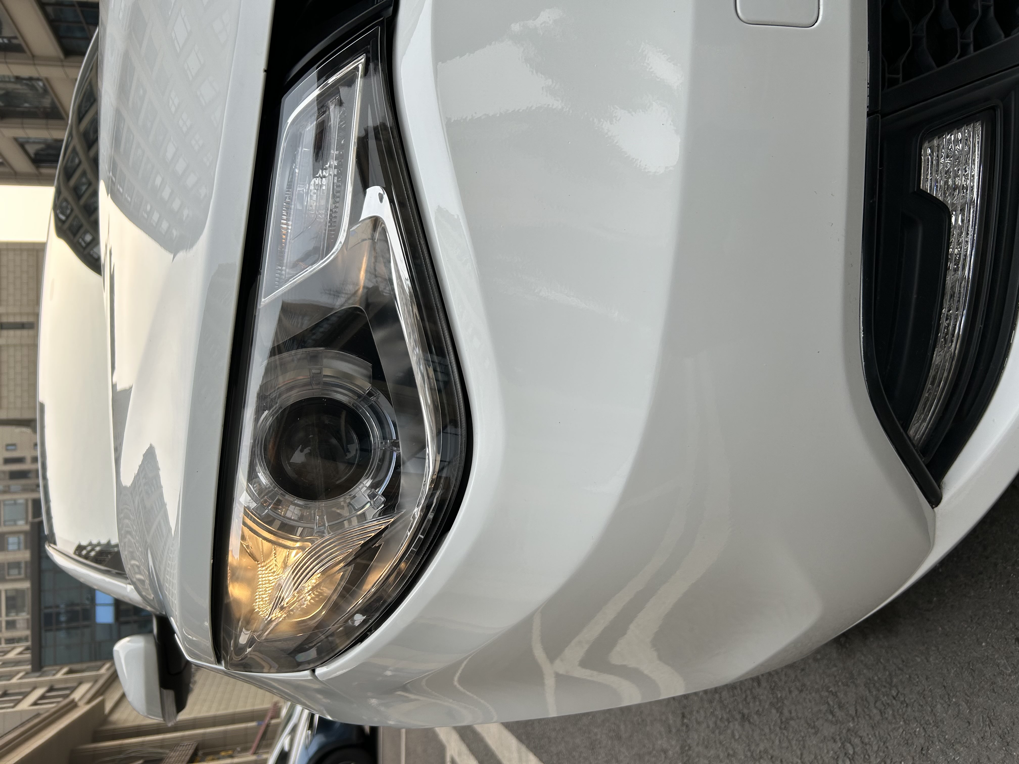 MG GT 2017 car image #14