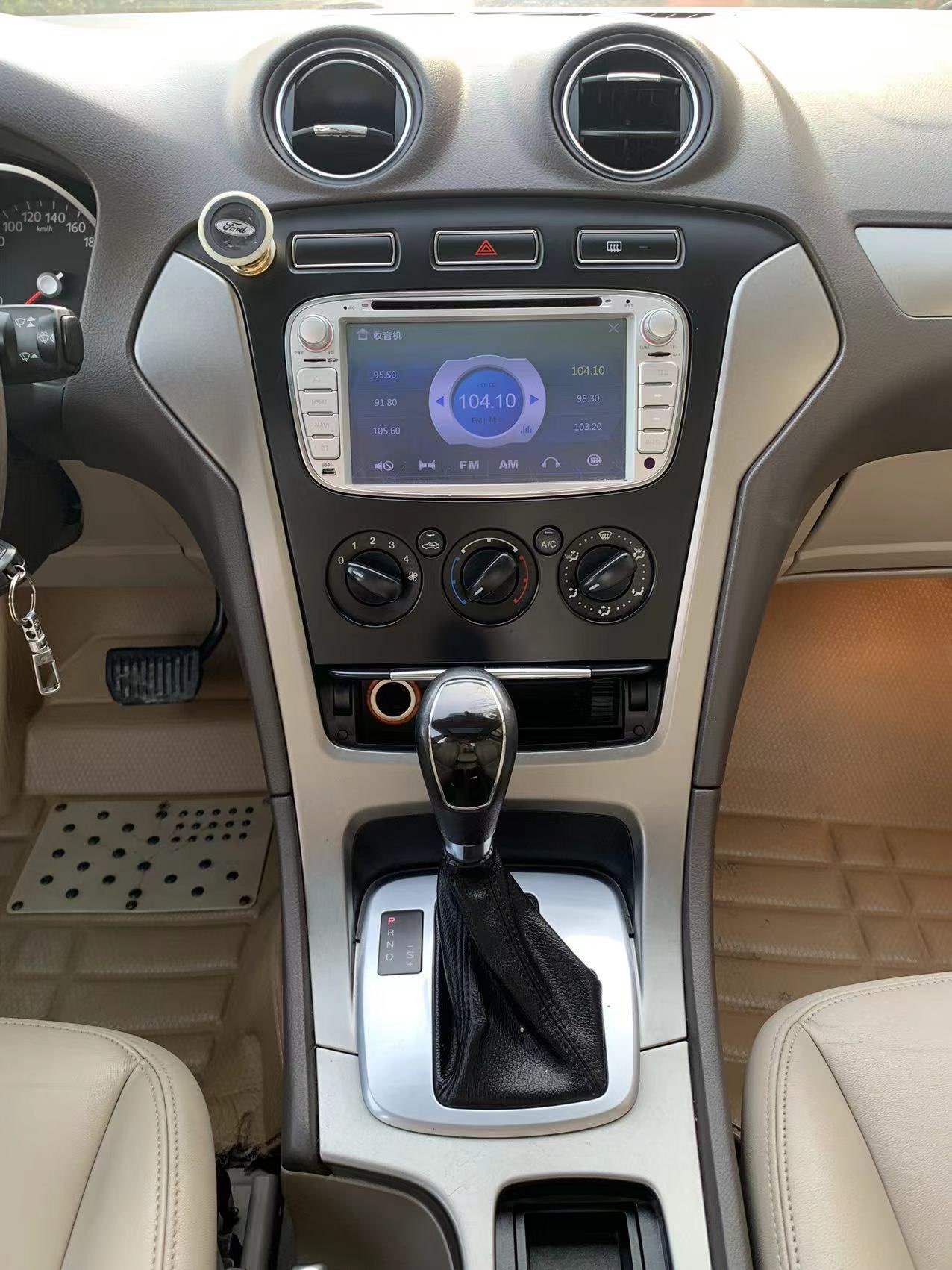 Ford Zhisheng 2015 #14 Ford Zhisheng 2015 car image #14