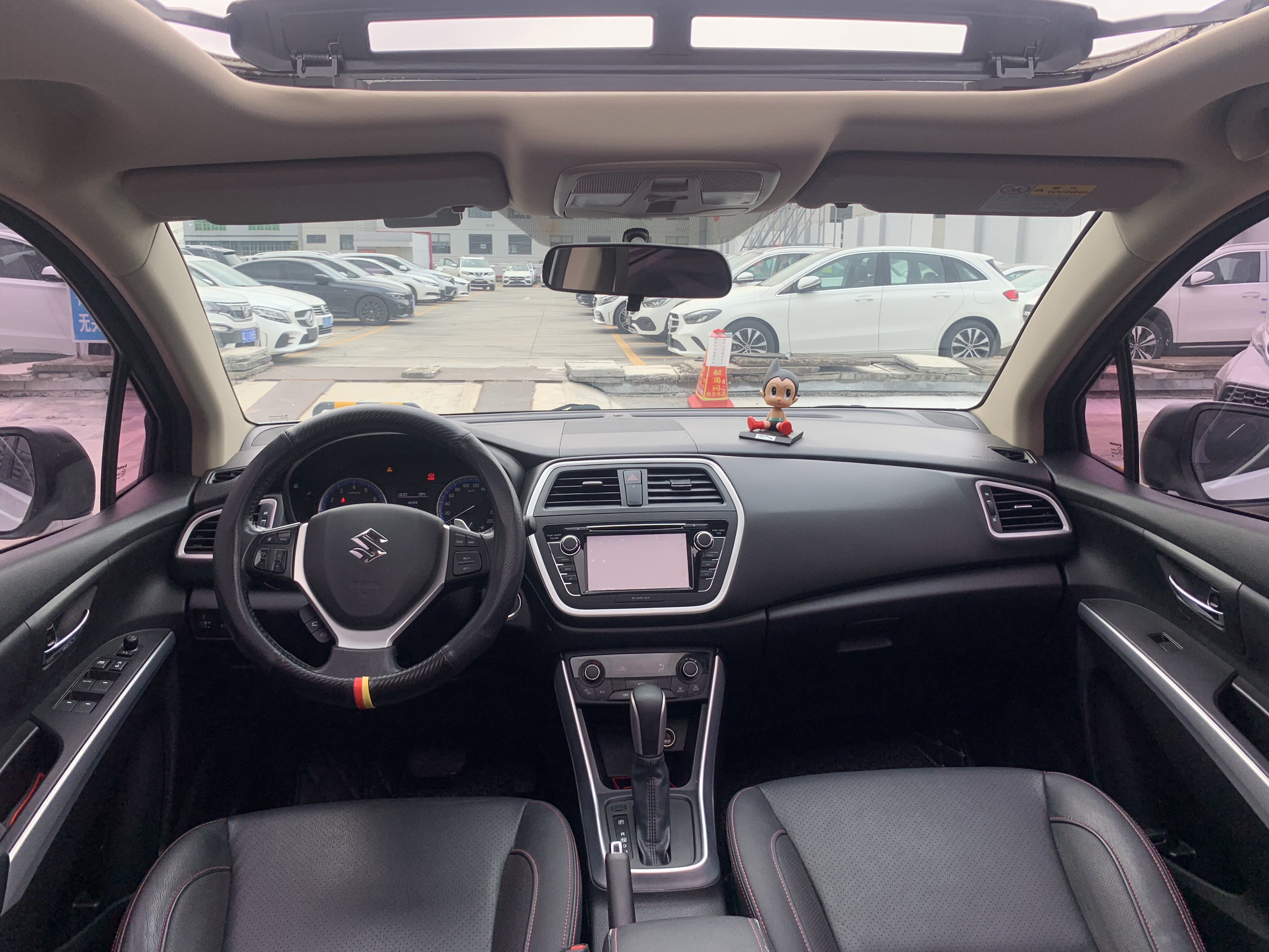 Suzuki S-Cross 2017 immagine di auto #14