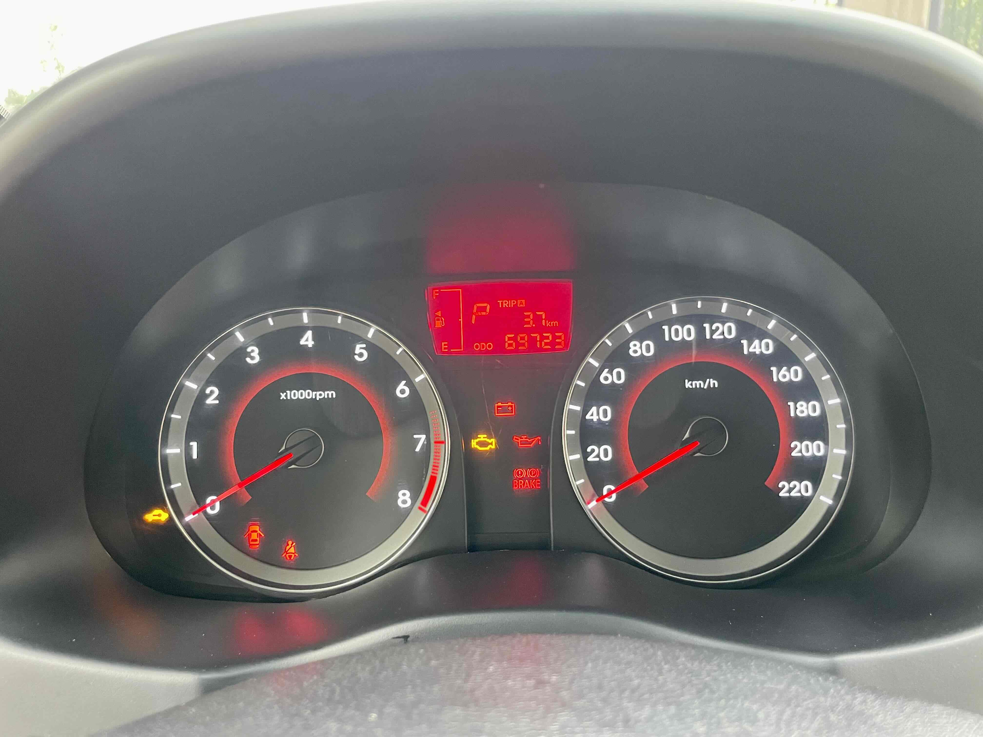 Hyundai Reina Hatchback 2014 #14 Hyundai Reina Hatchback 2014 car image #14