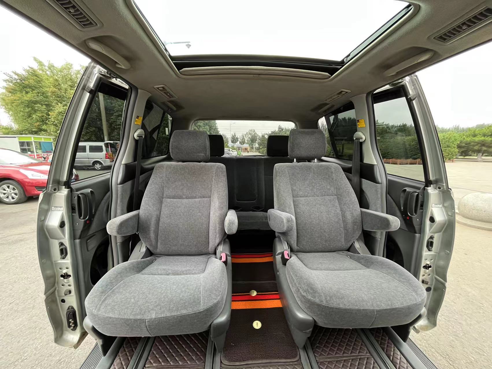 Toyota Previa 2005 car image #14