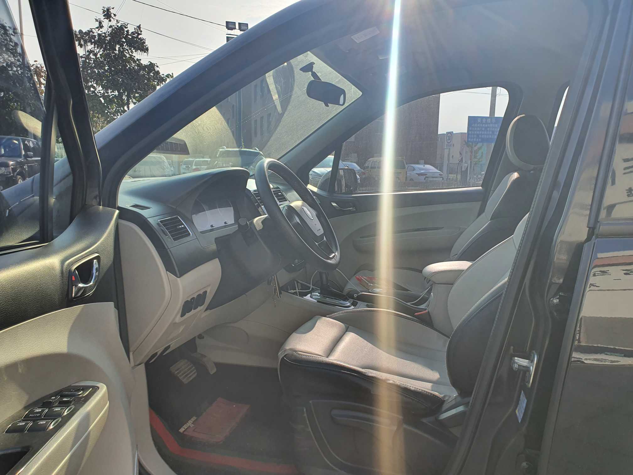 Forthing JOYEAR XV 2017 imagem de carro #14