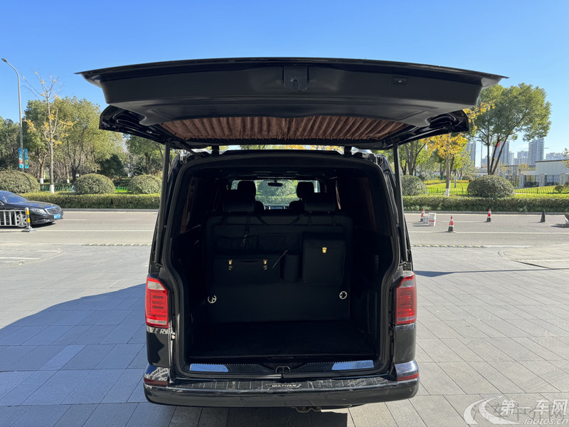 Volkswagen Caravelle 2017 car image #14