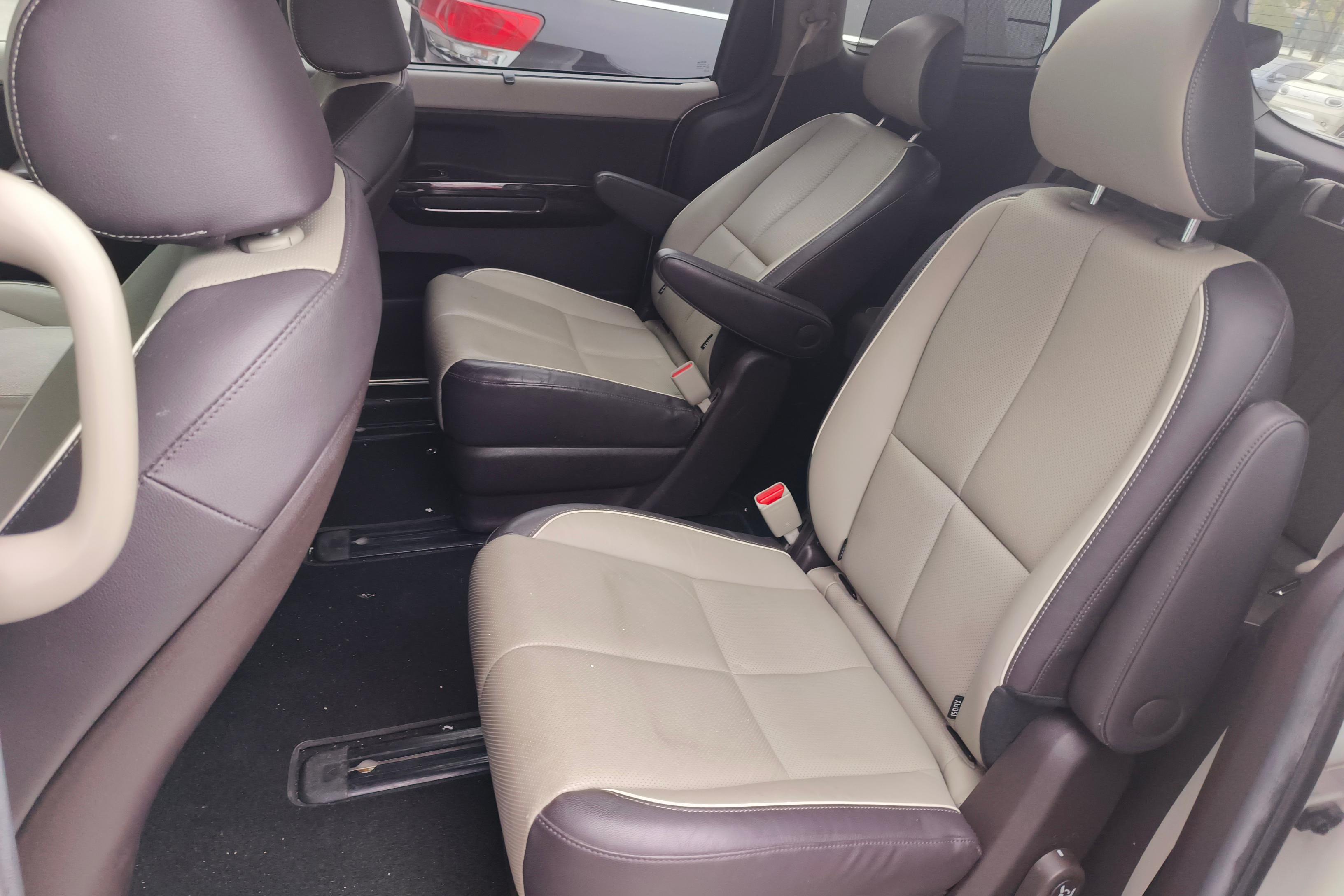 Kia Carnival 2018 изображение автомобиля #14