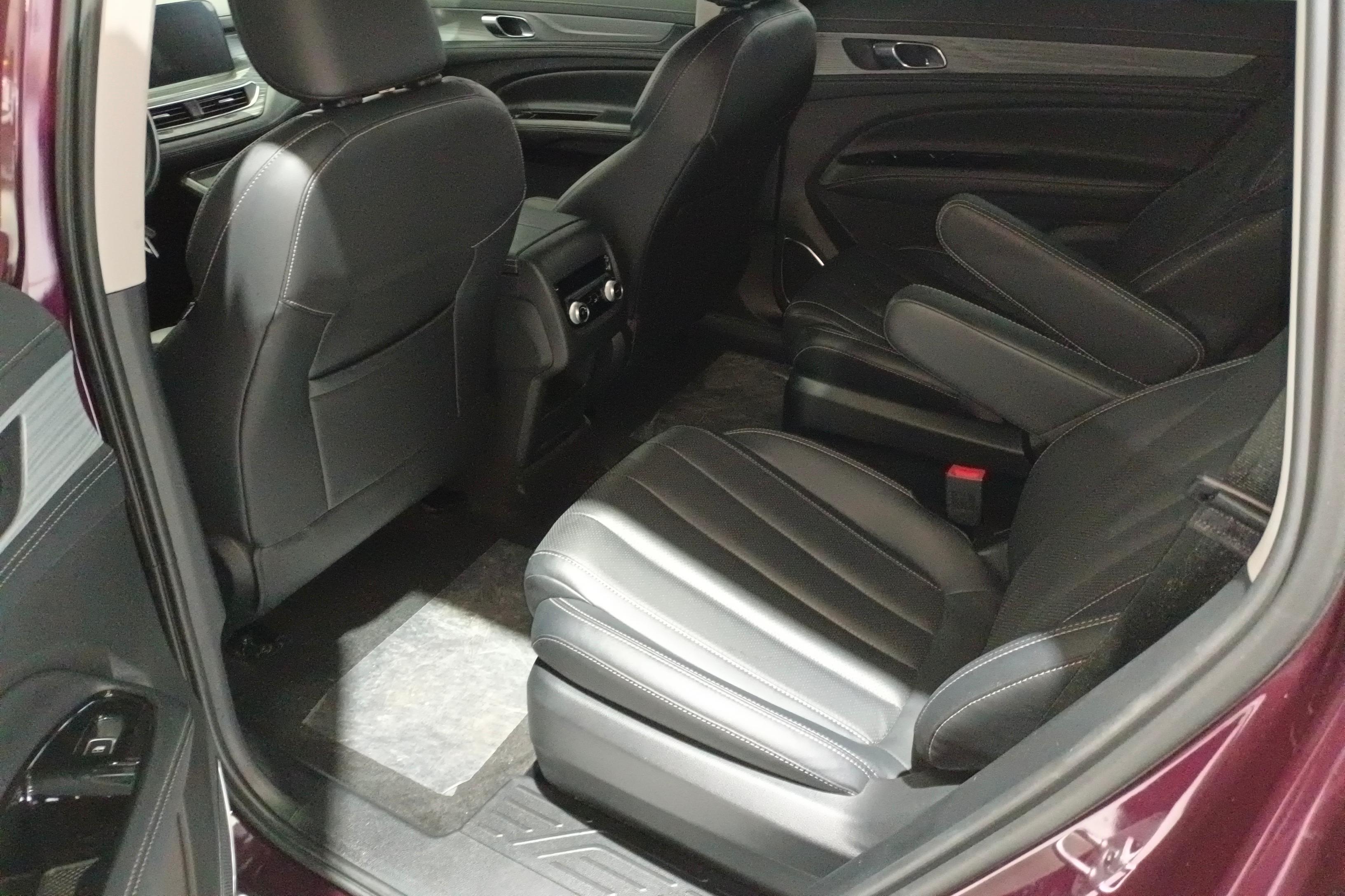 Ford Equator 2021 car image #14