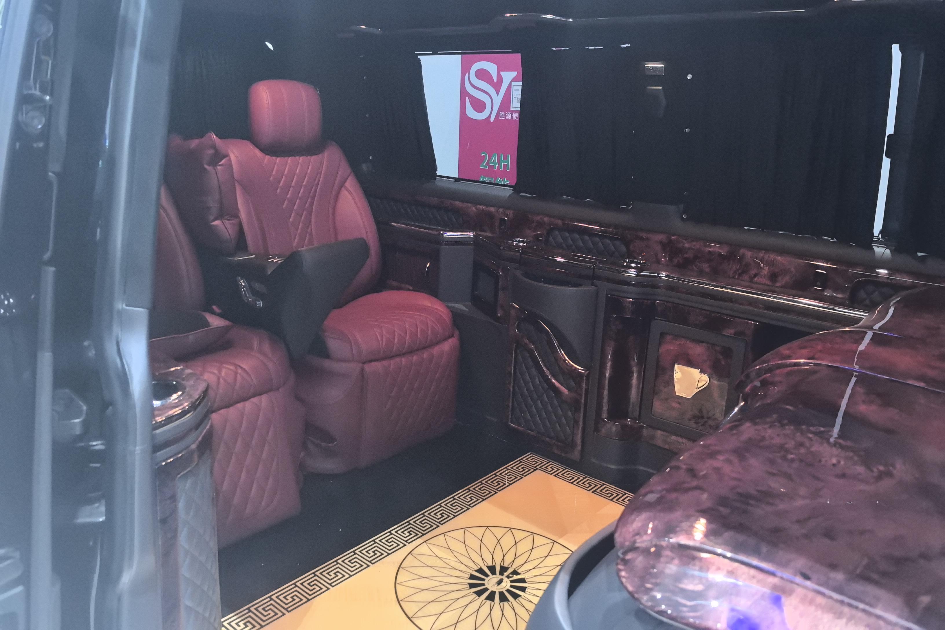 Volkswagen Caravelle 2018 immagine di auto #14