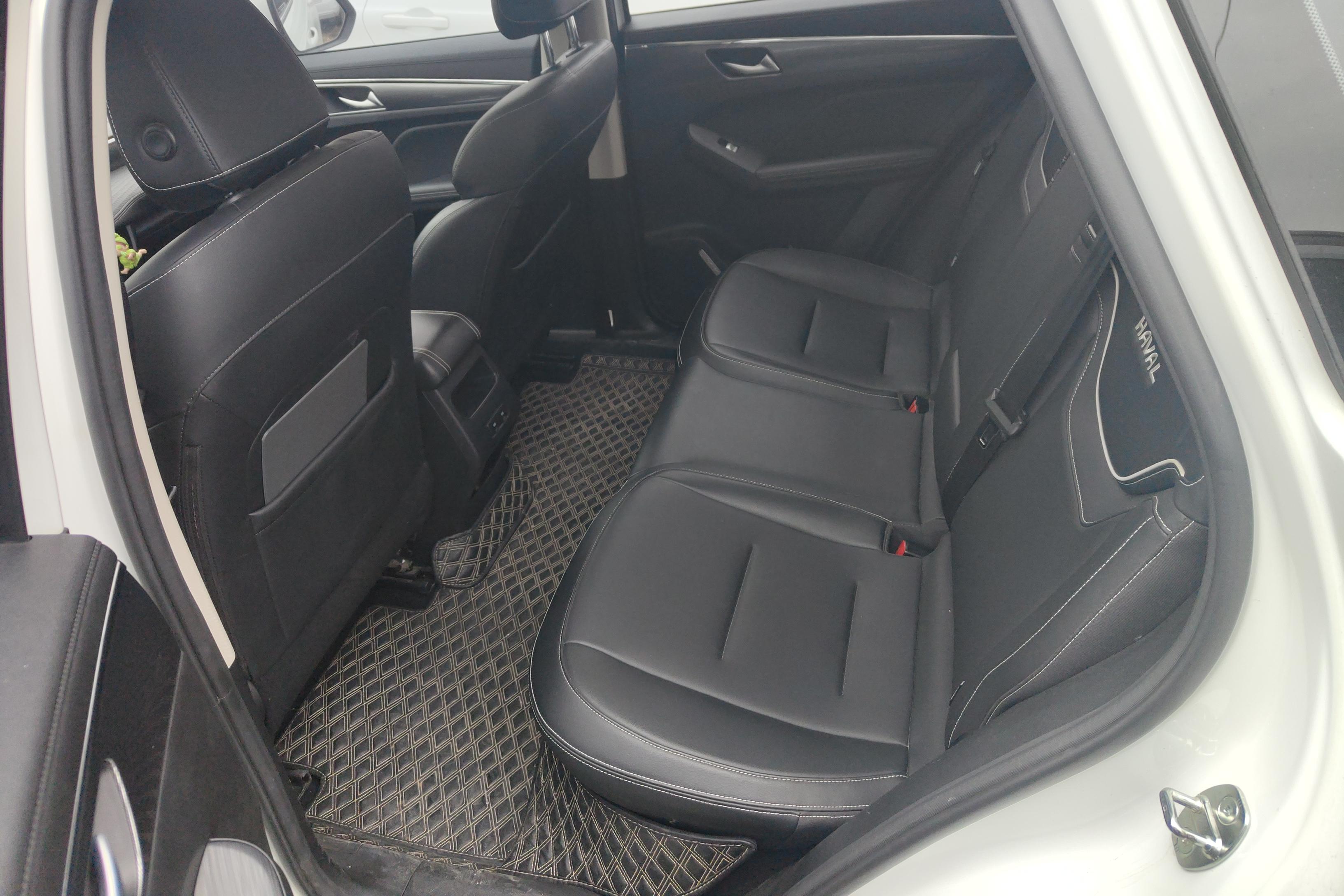 Haval Jolion 2021 #14 Haval Jolion 2021 car image #14