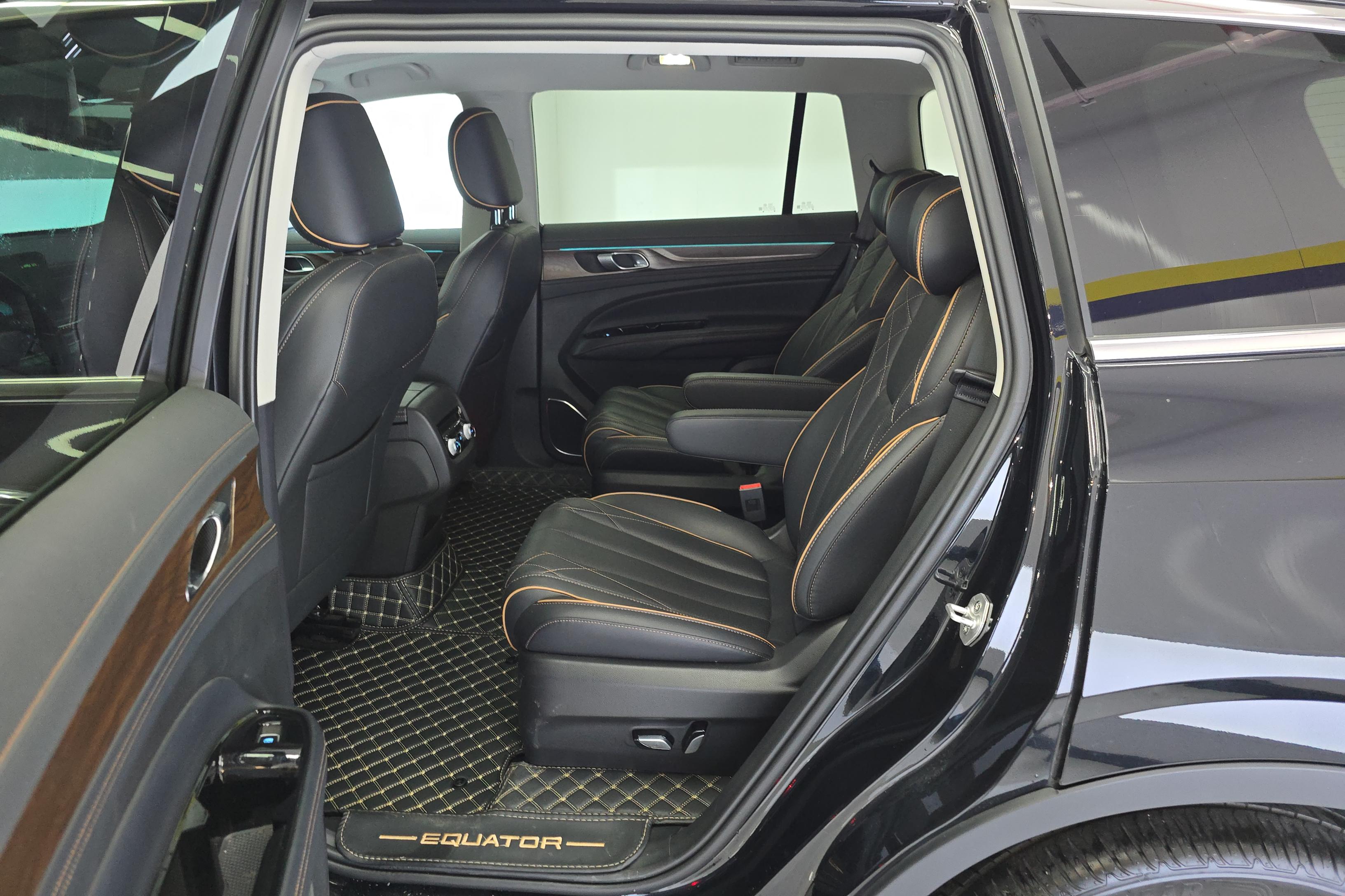 Ford Equator 2022 immagine di auto #14