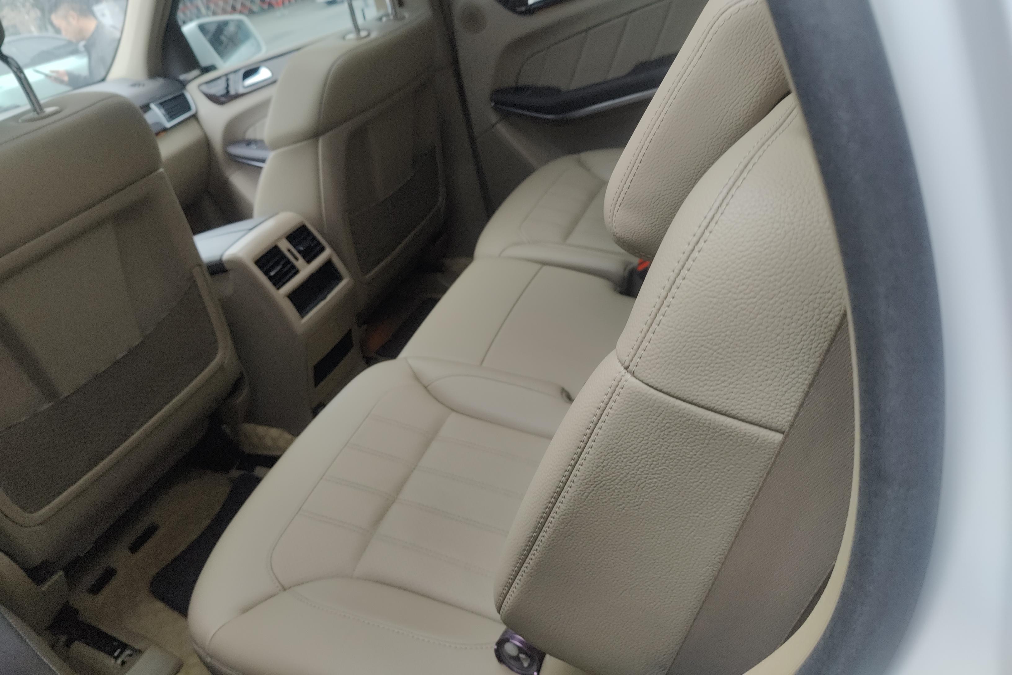 Mercedes-Benz GL Class 2015 car image #14