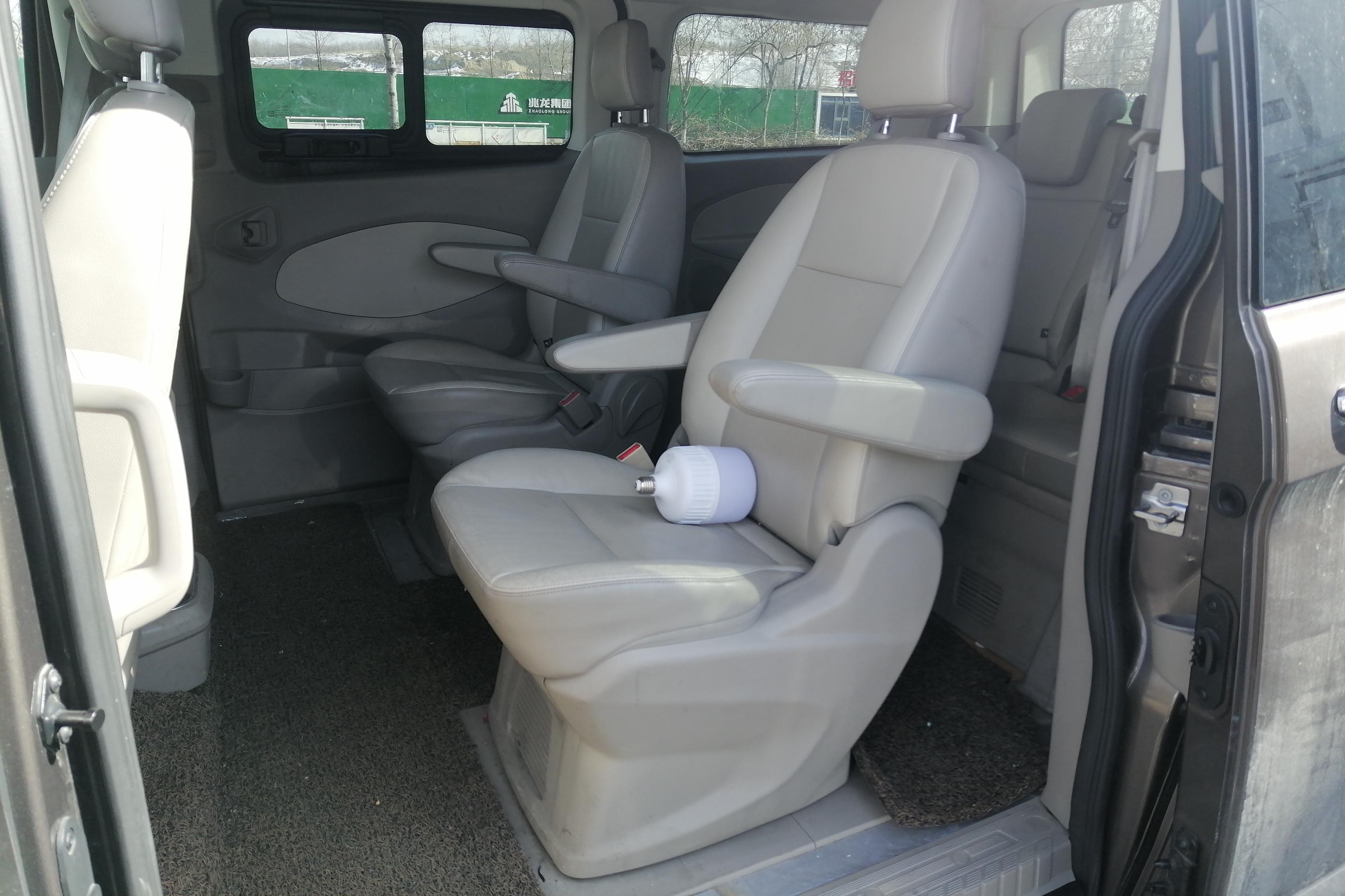 Ford Tourneo 2018 صورة سيارة #14