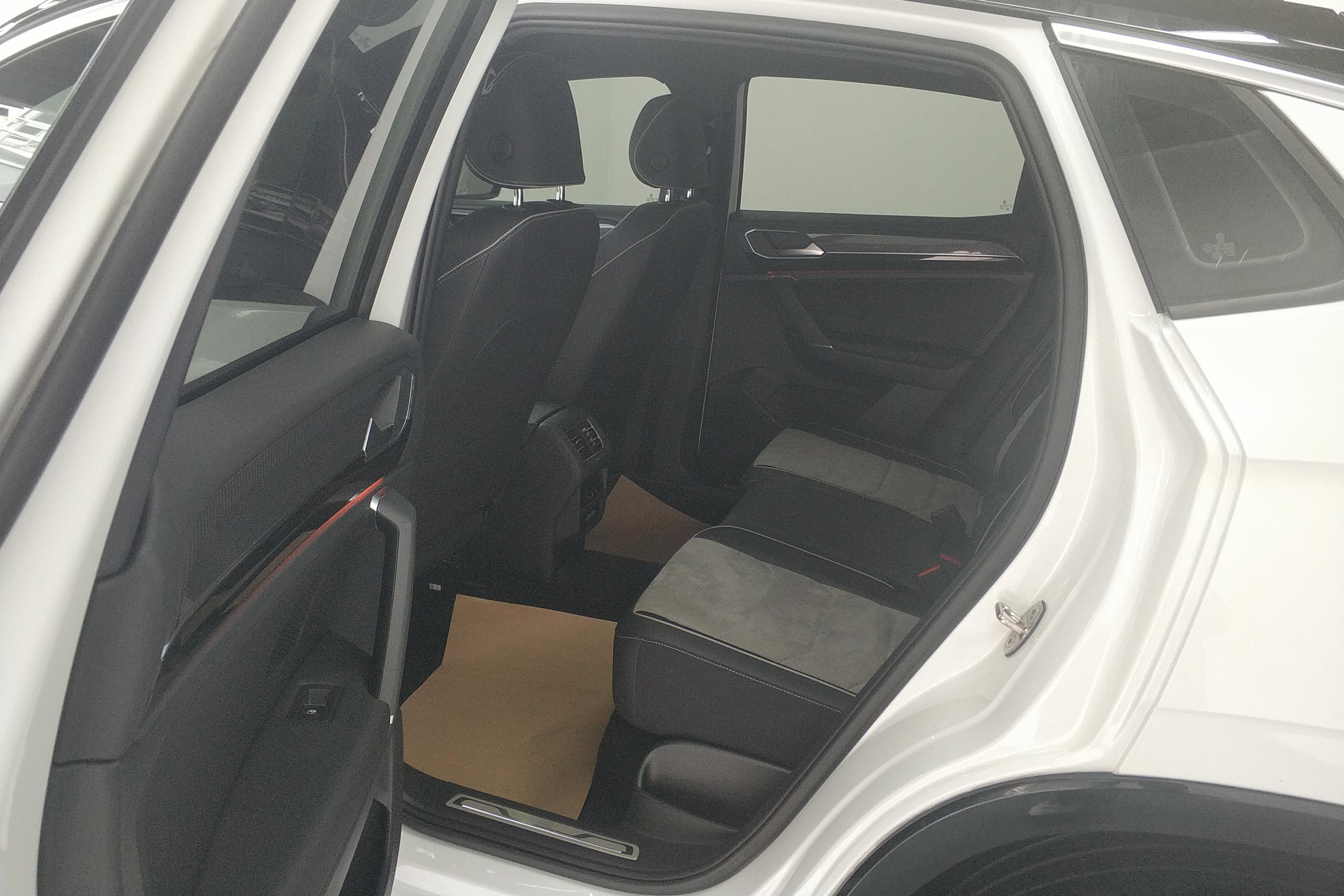 Volkswagen Tayron X 2022 car image #14