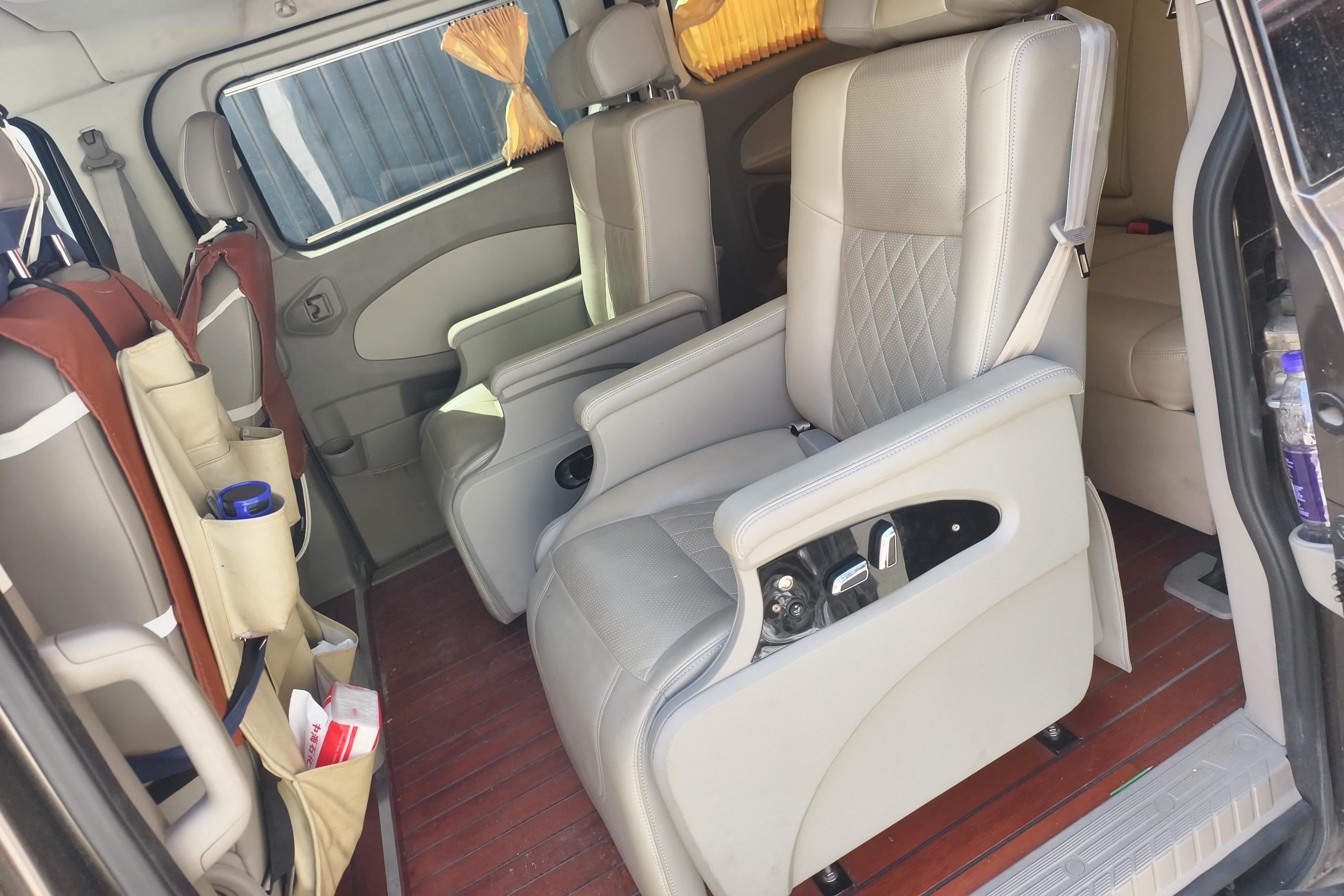 Ford Tourneo 2017 car image #14