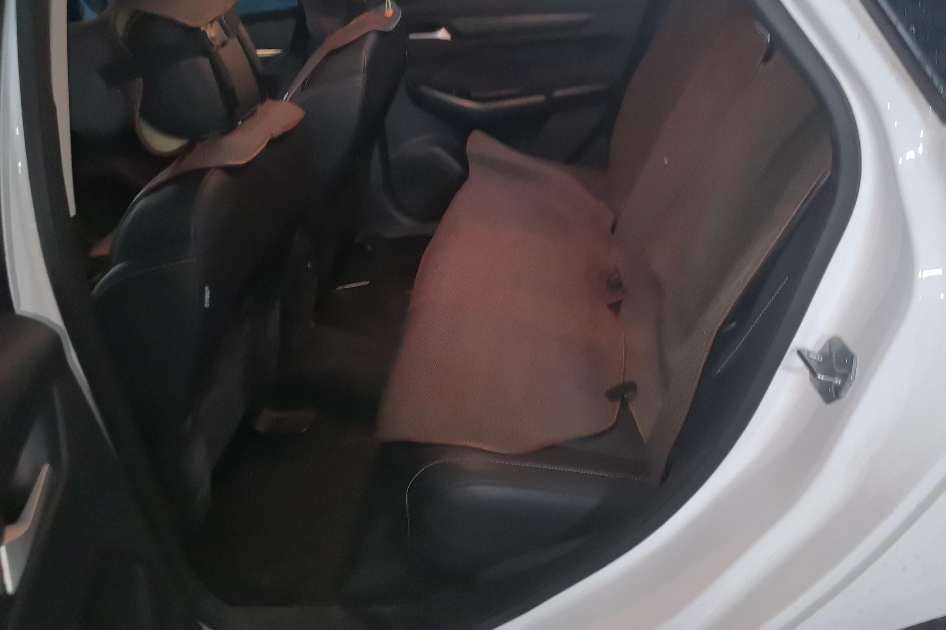 Ford Escort 2022 car image #14