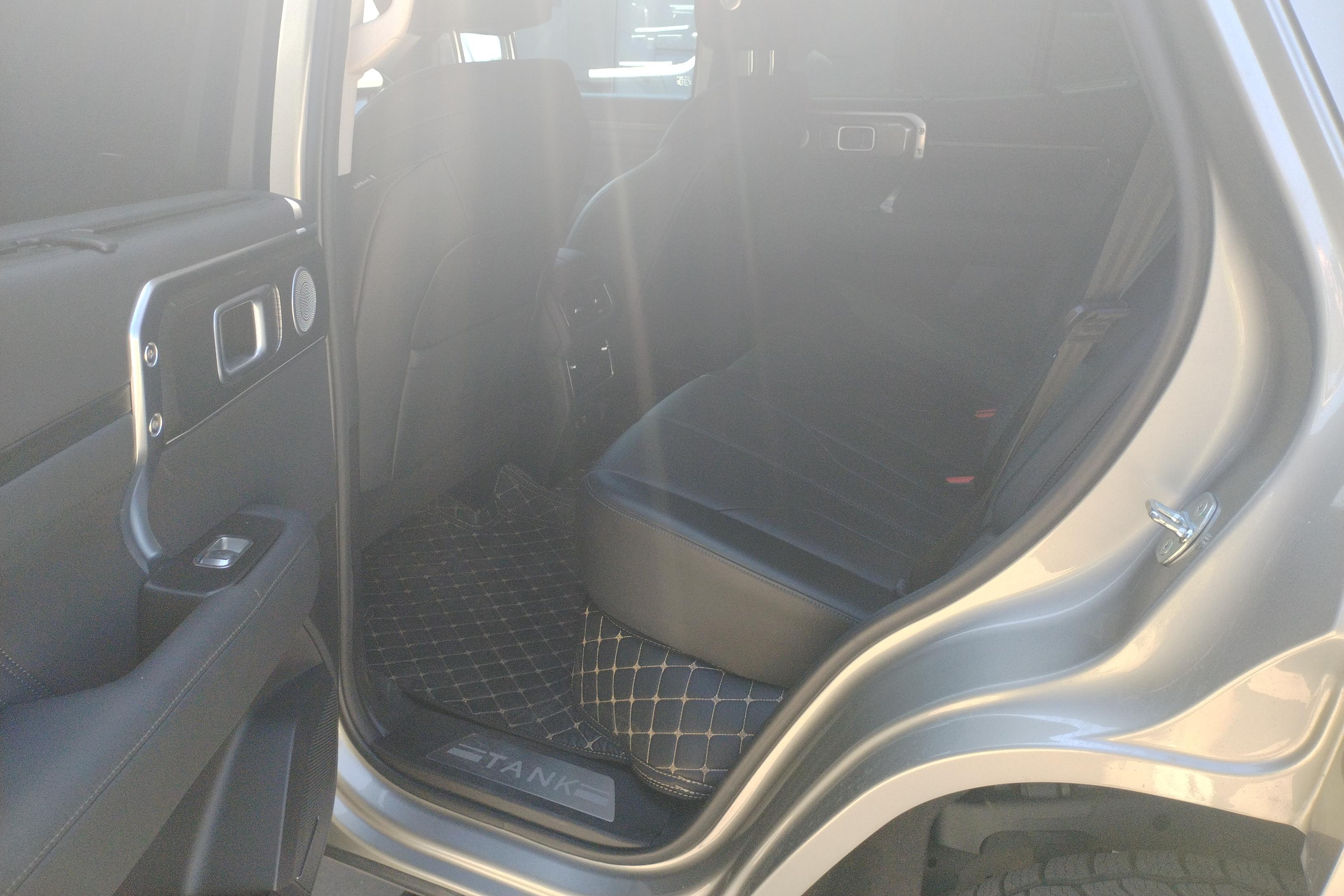 Tank 400 2023 car image #14