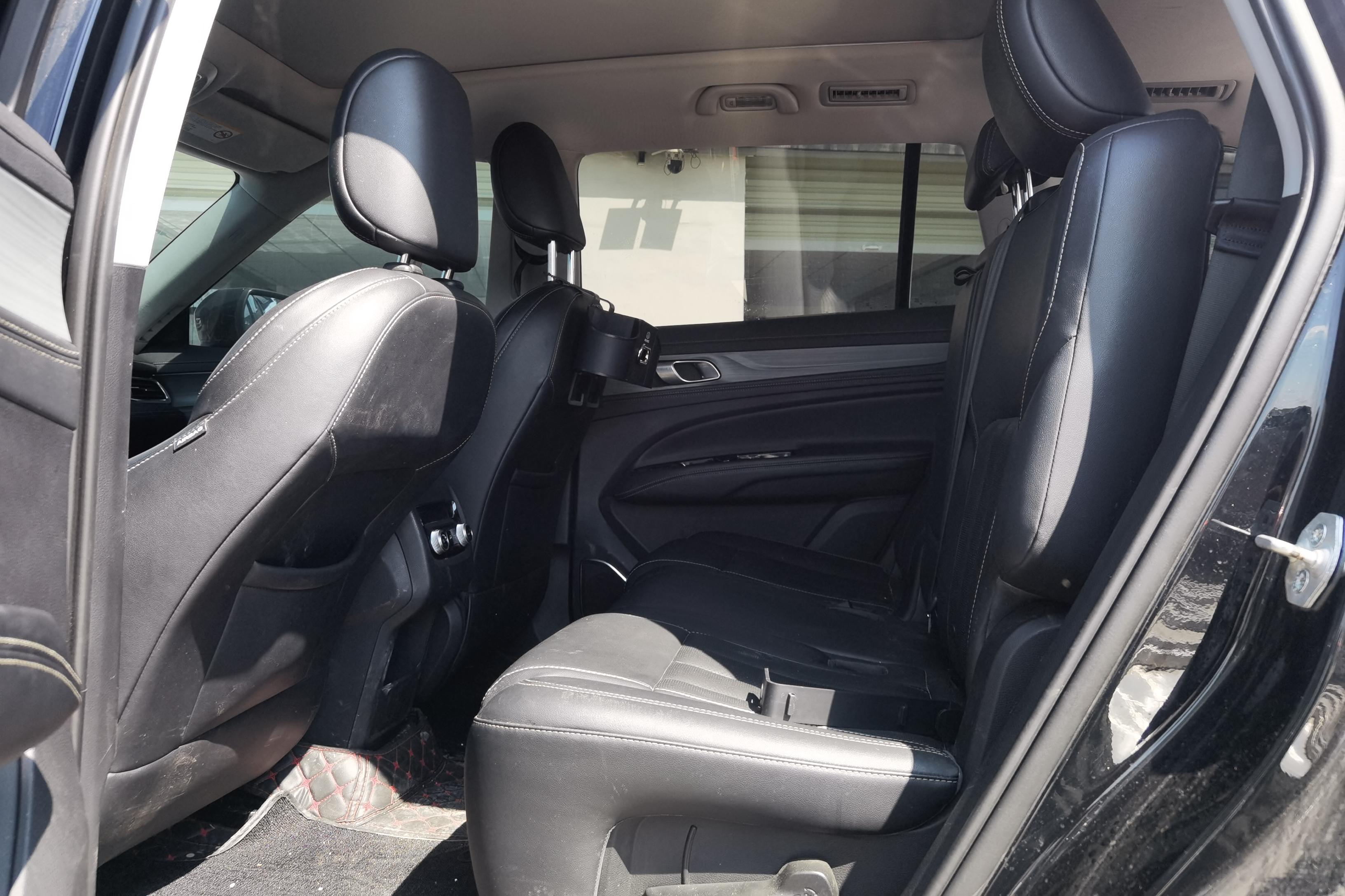 Ford Equator 2022 car image #14