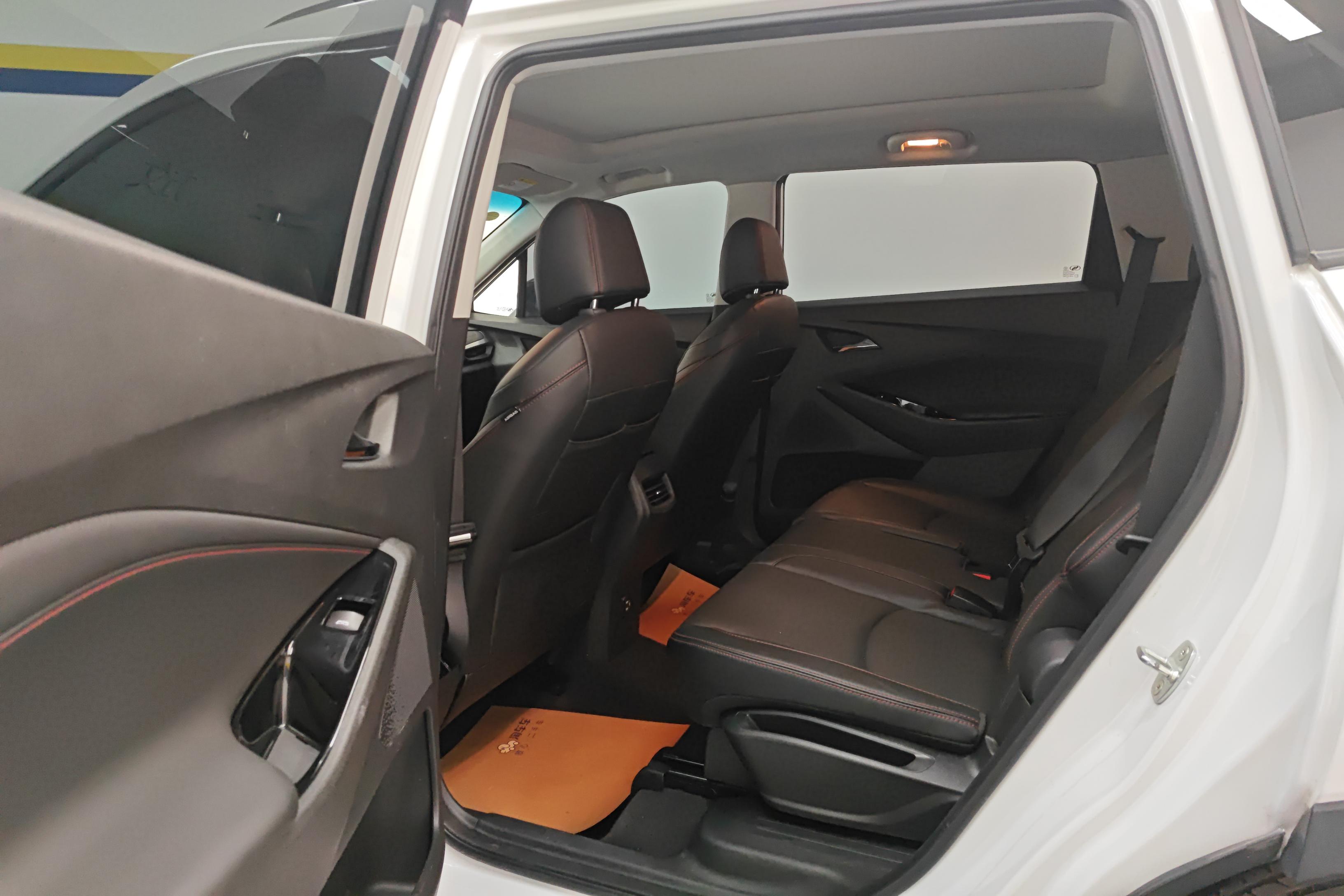 Chevrolet Orlando 2023 car image #14