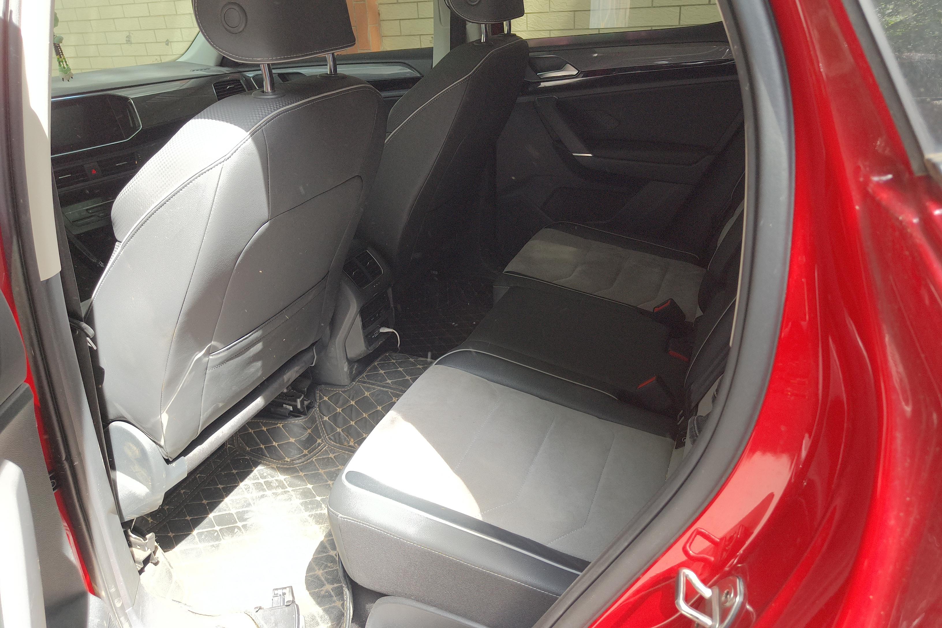 Volkswagen Tayron X 2021 صورة سيارة #14