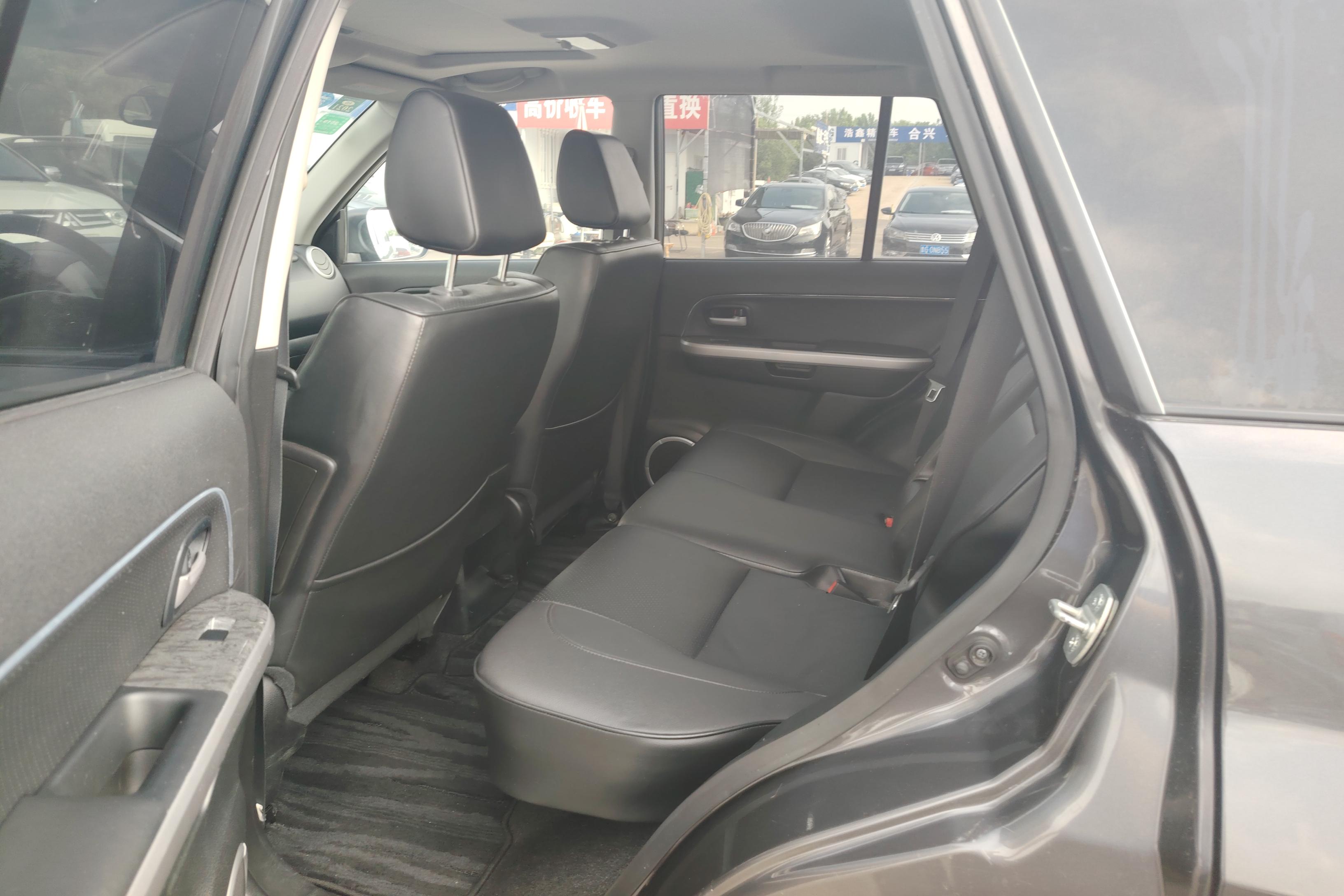 铃木 超级维特拉 2015 汽车图片 #14