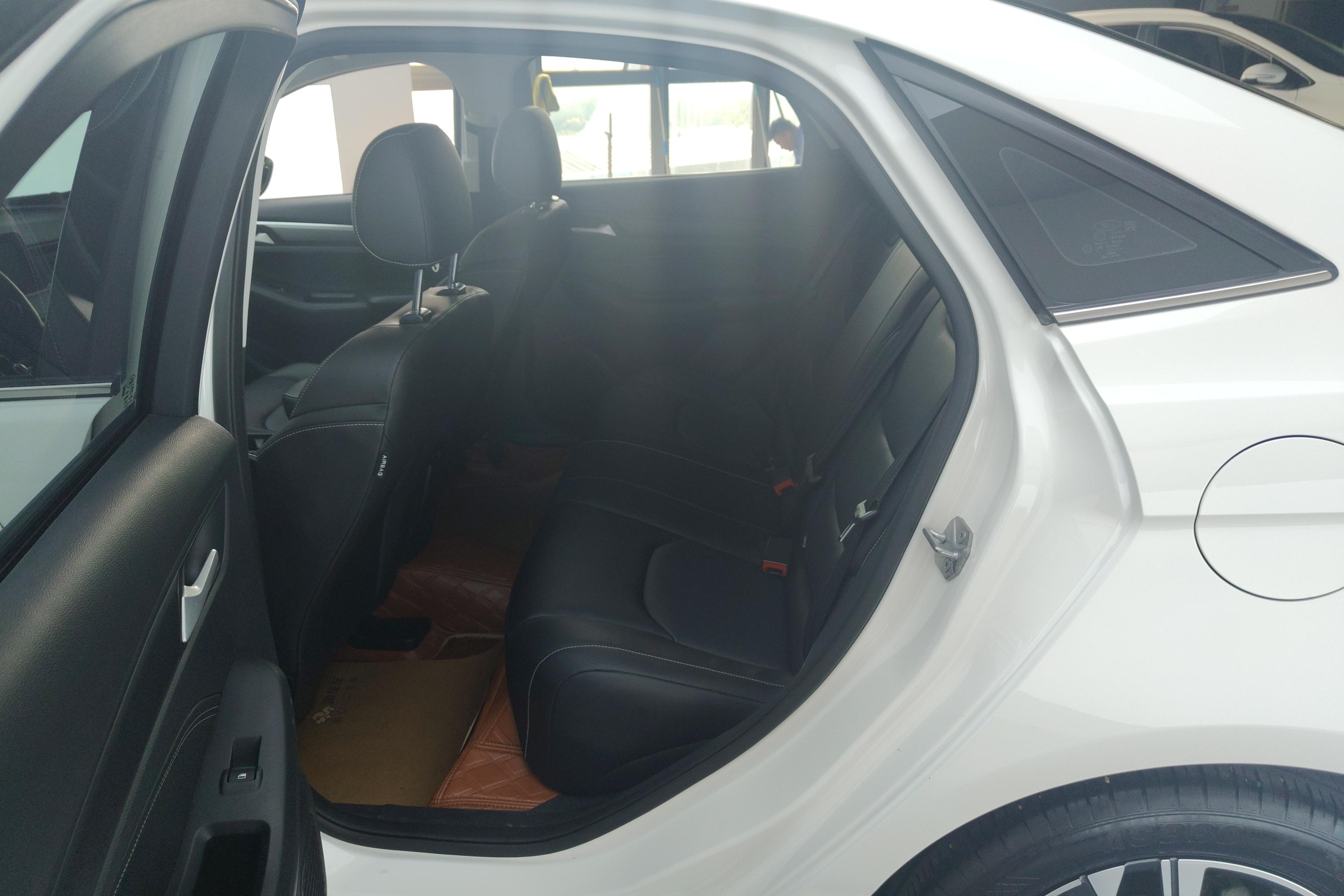 Ford Escort 2022 imagem de carro #14