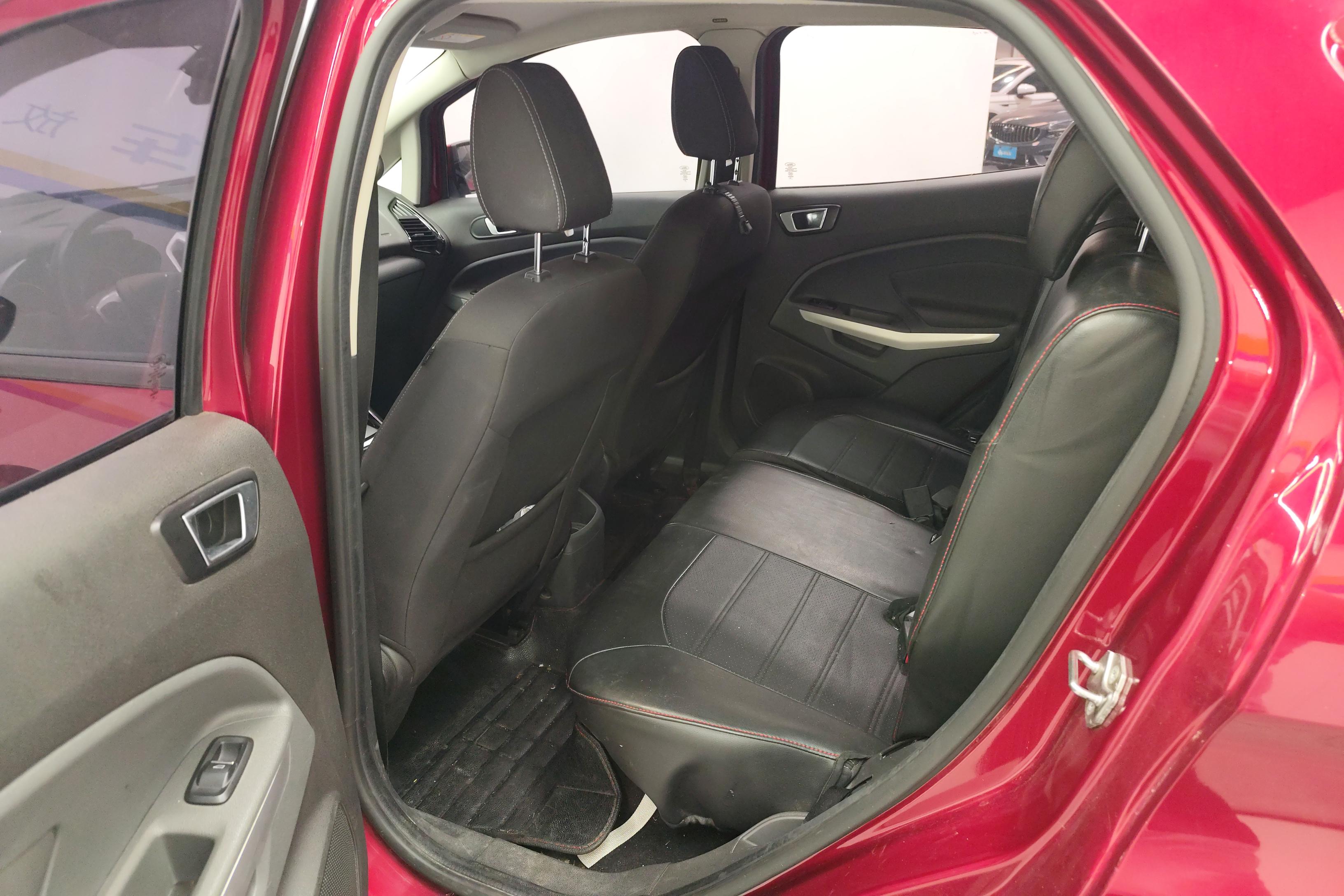 Ford EcoSport 2016 immagine di auto #14