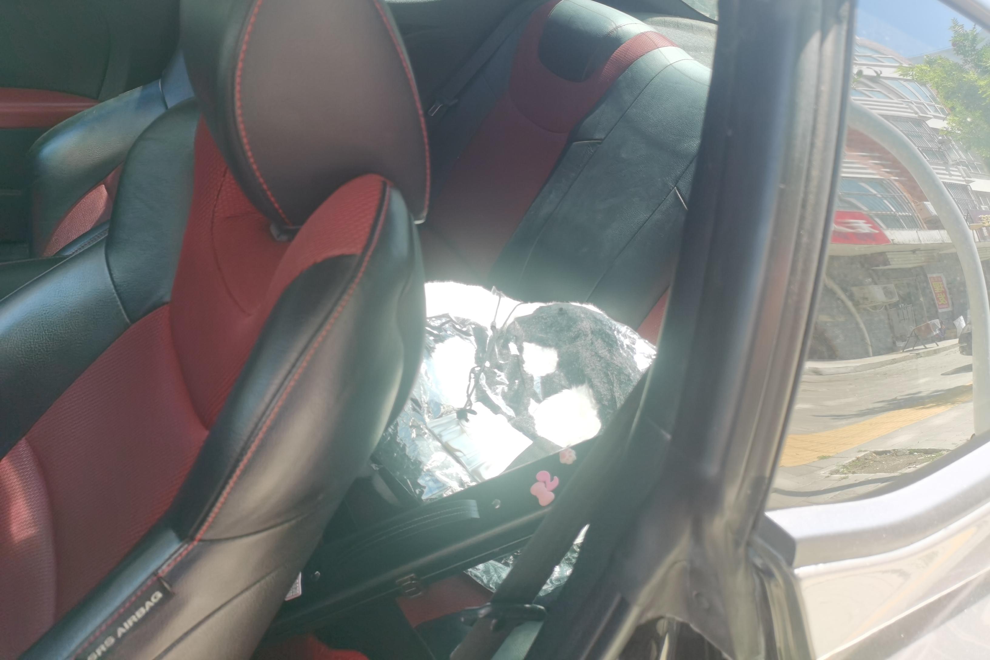 Hyundai Rohens 2012 #14 Hyundai Rohens 2012 car image #14