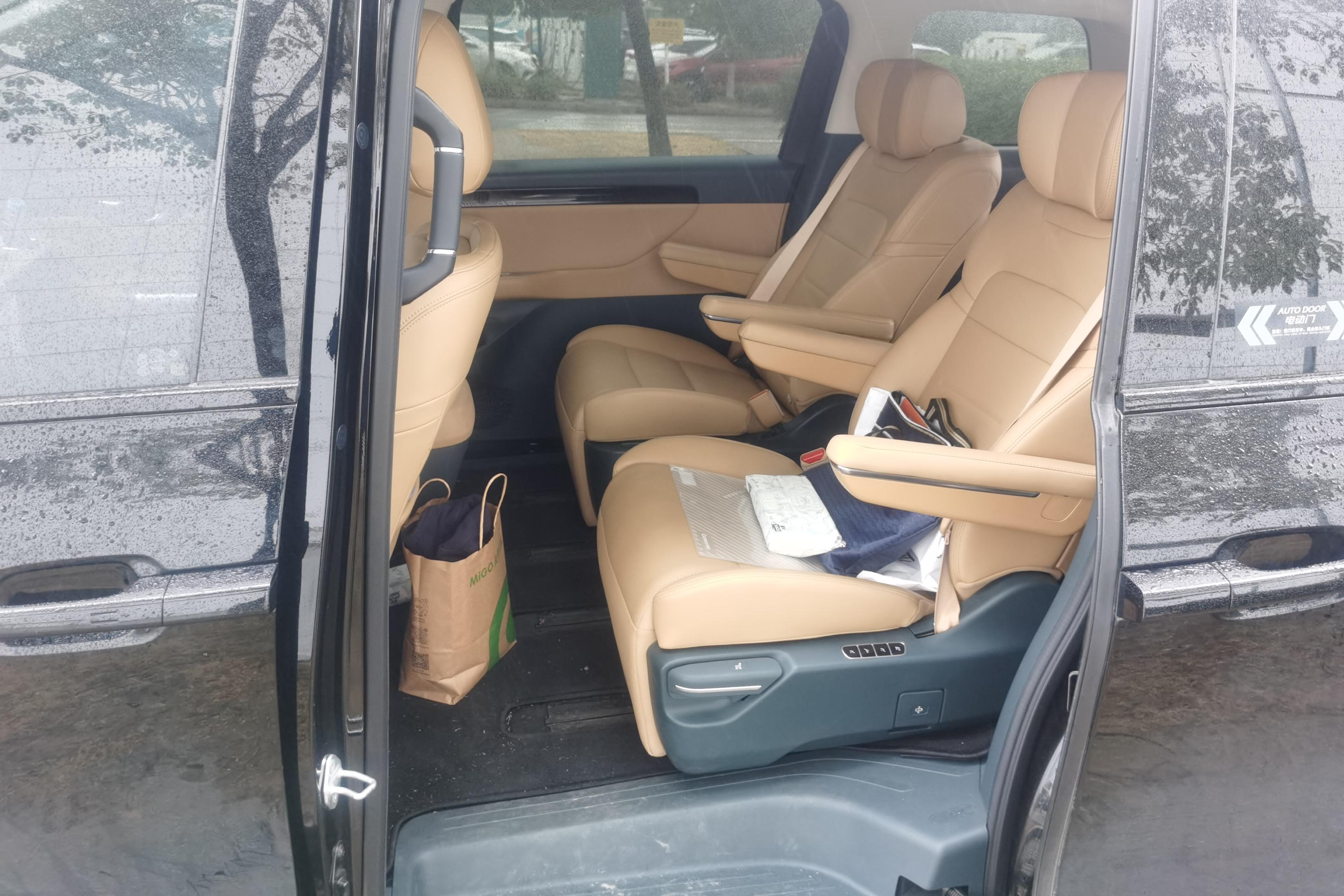 GAC Trumpchi E8 2023 car image #14