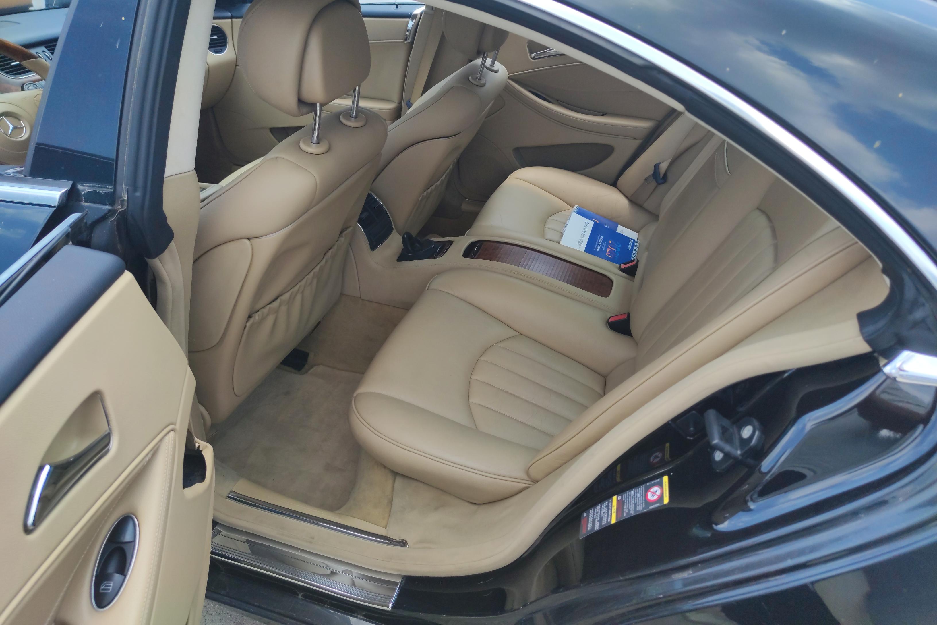 Mercedes-Benz CLS AMG 2010 #14 Mercedes-Benz CLS AMG 2010 car image #14