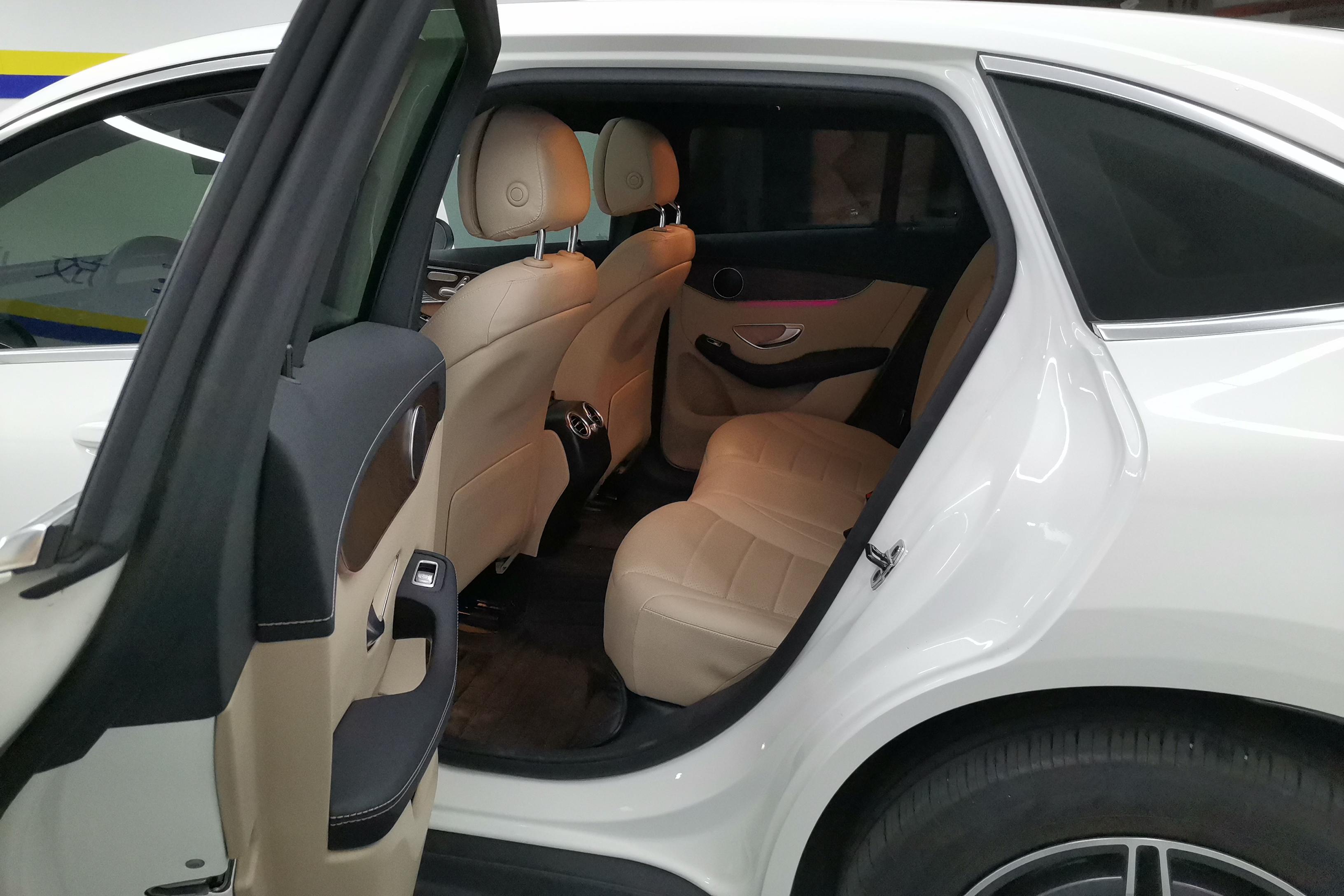 Mercedes-Benz EQC Class 2021 car image #14