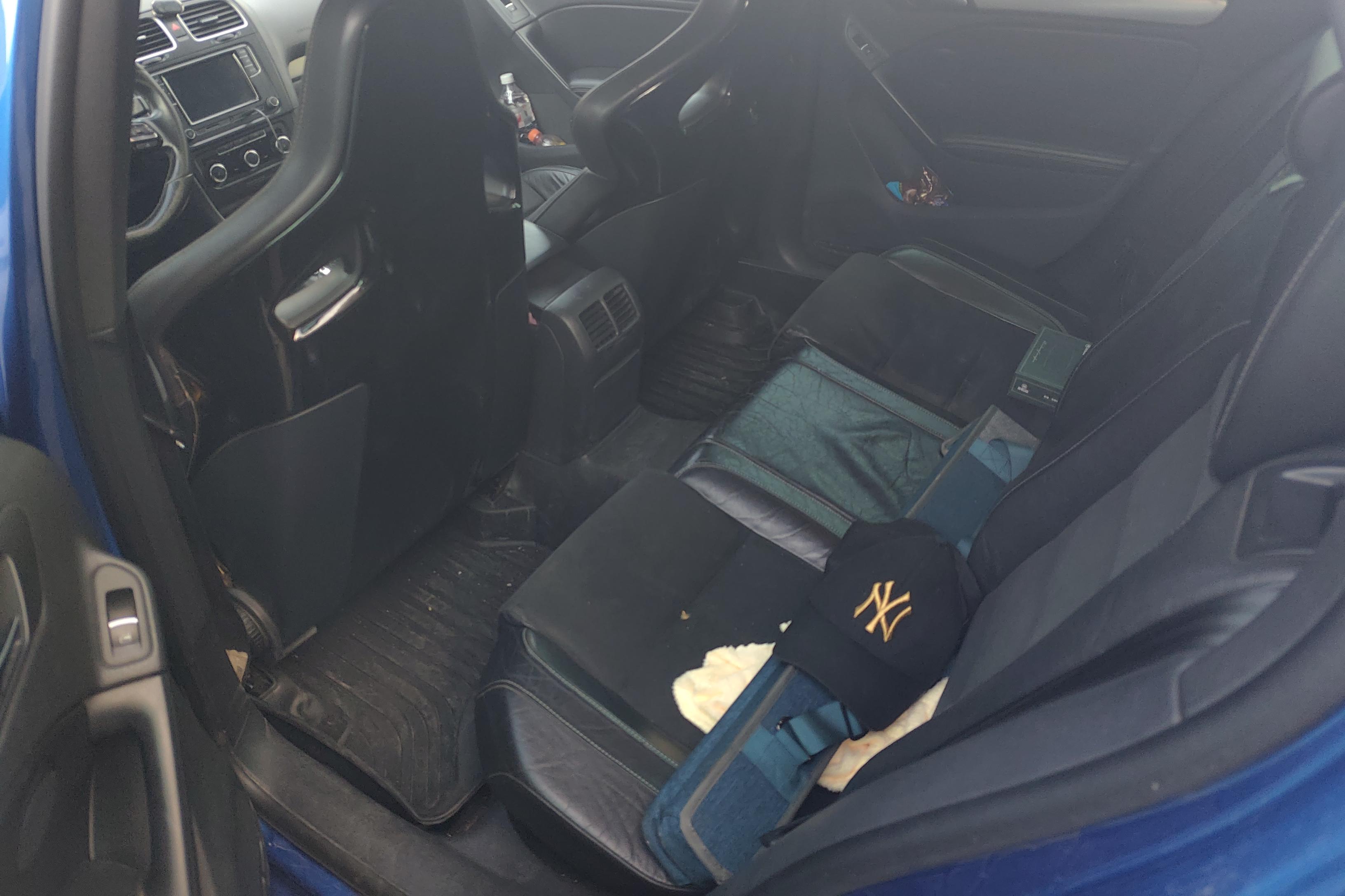 Volkswagen Gol 2011 car image #14