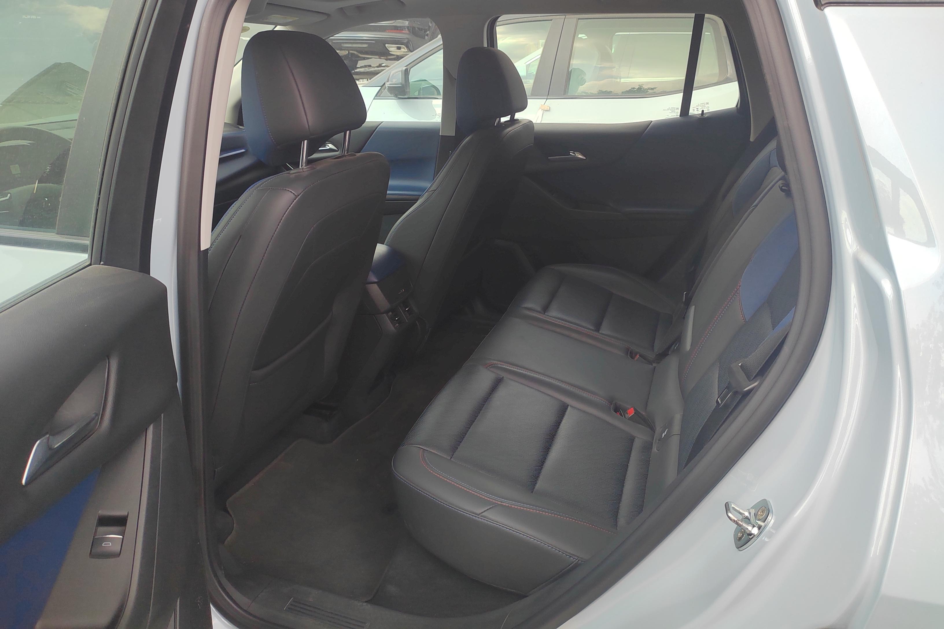 Chevrolet Equinox Plus 2024 car image #14