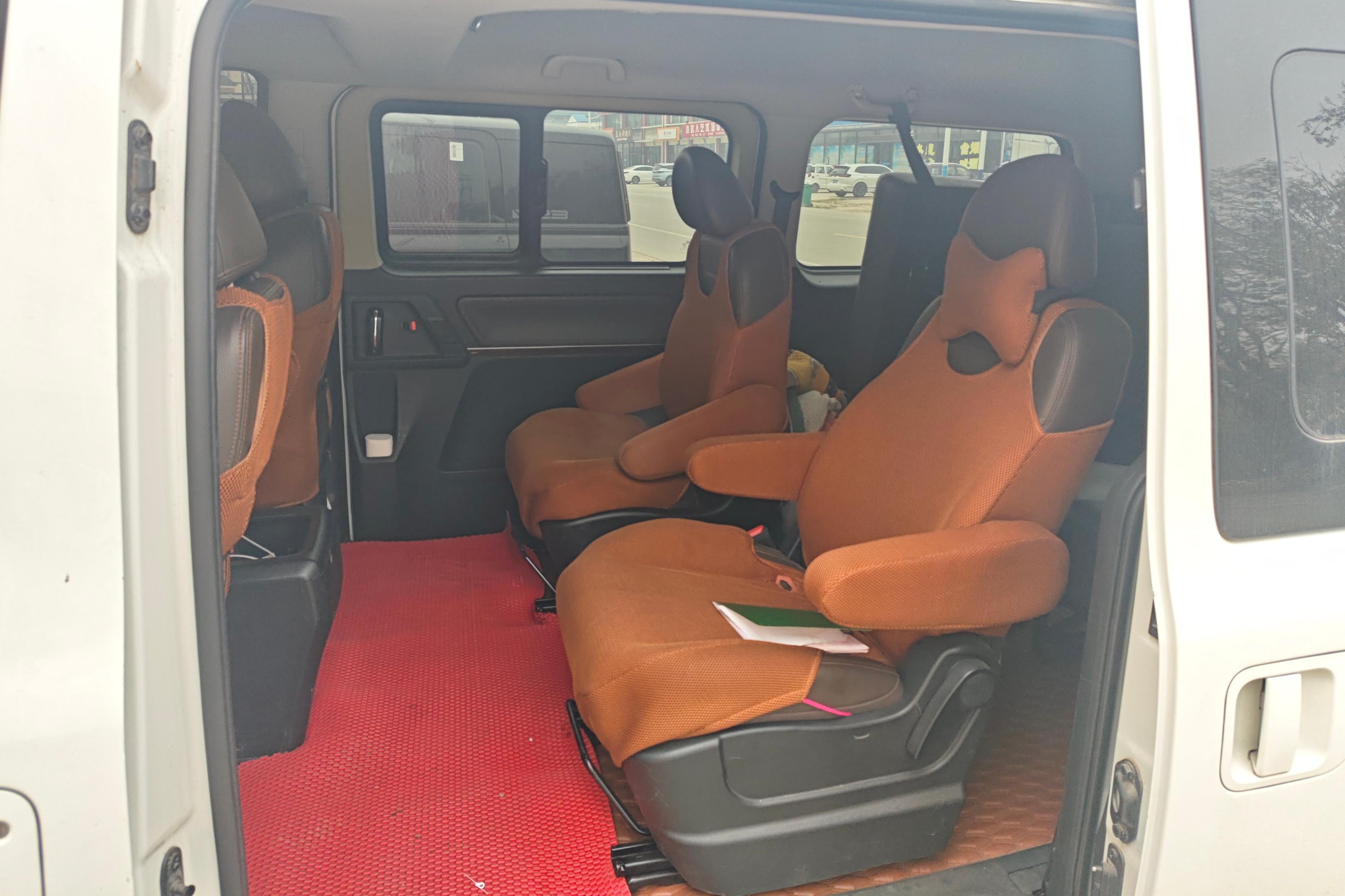 Forthing Lingzhi PLUS 2020 #14 Forthing Lingzhi PLUS 2020 car image #14