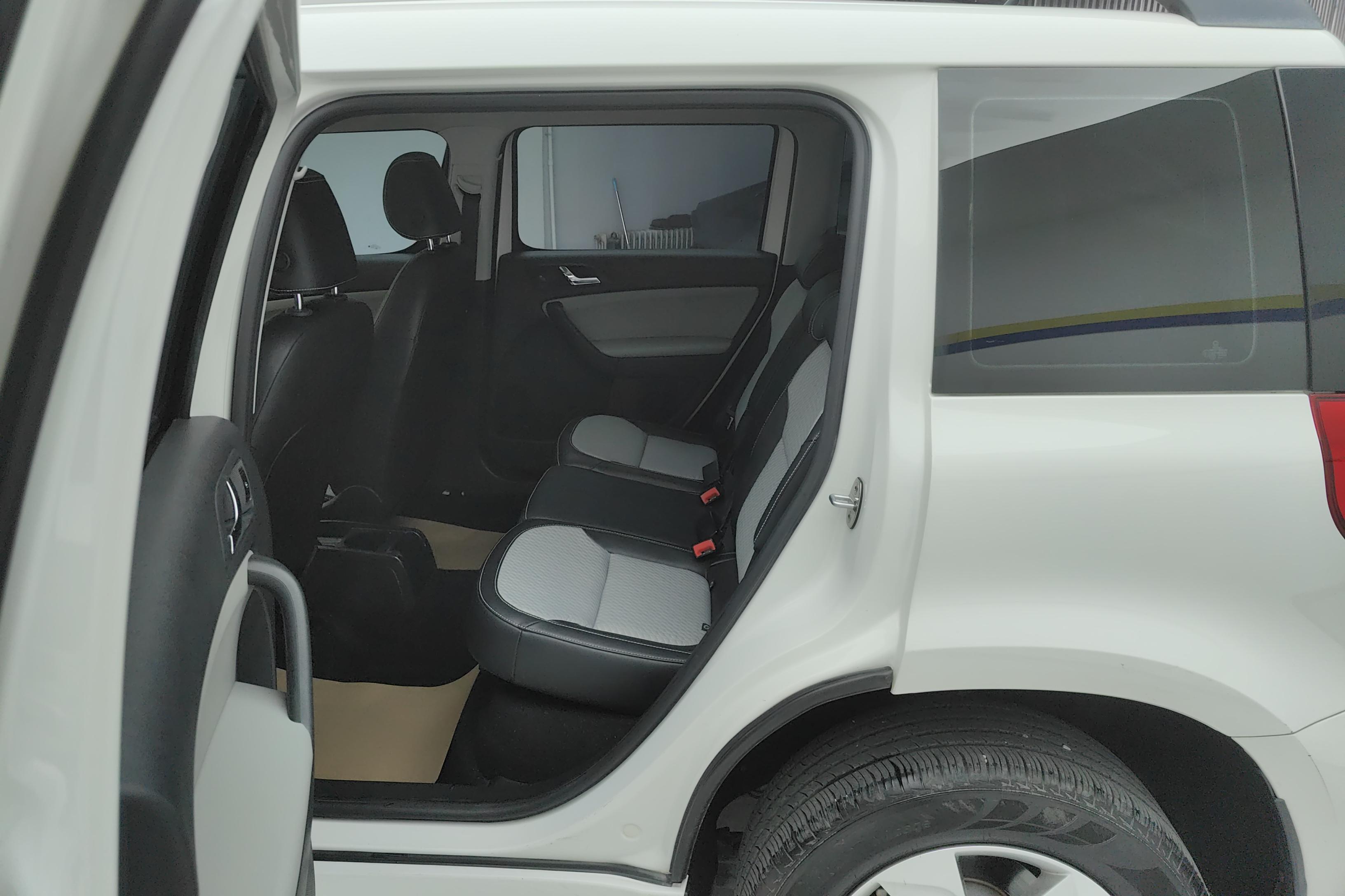 Skoda Yeti 2016 car image #14