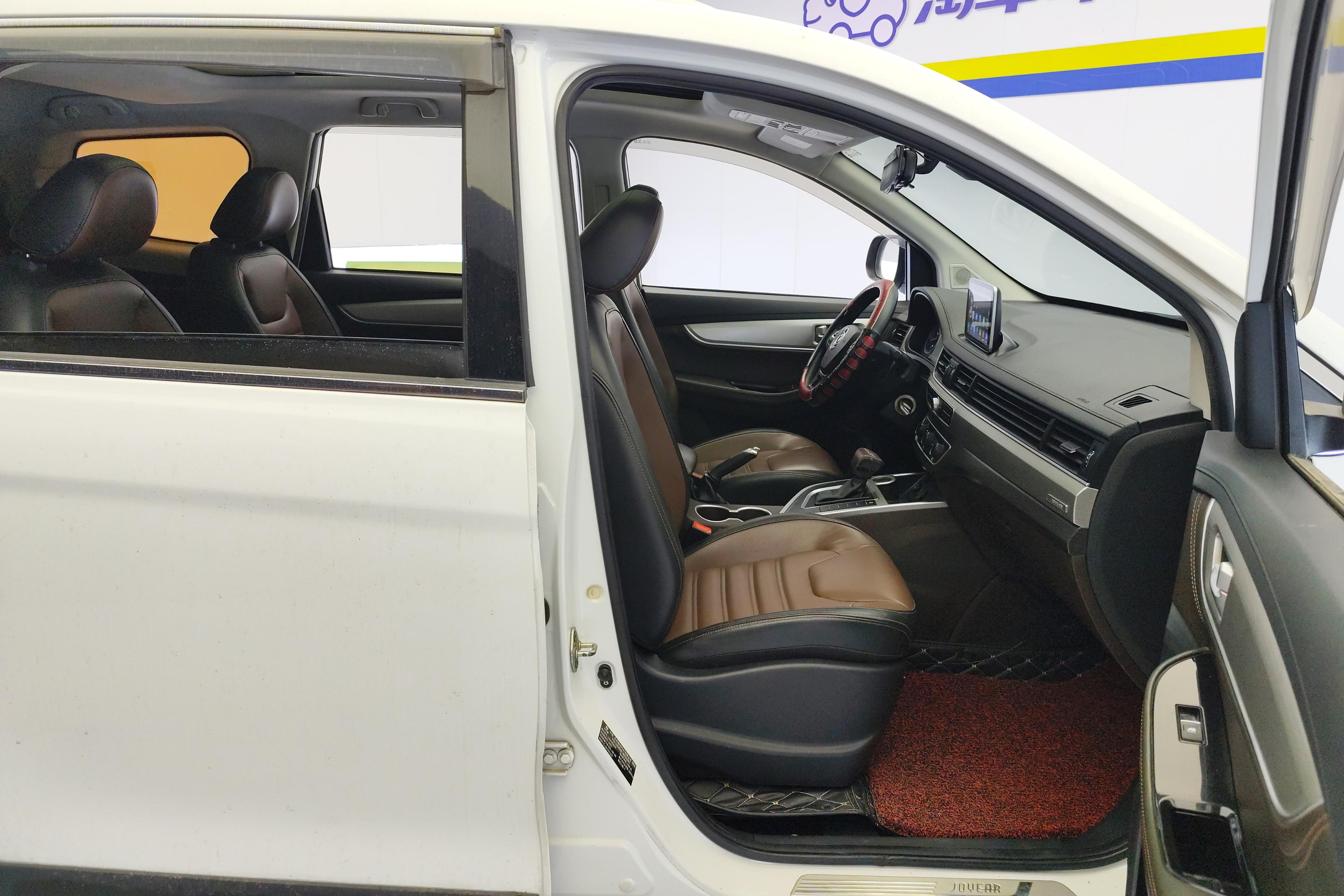 Forthing JOYEAR X6 2018 #14 Forthing JOYEAR X6 2018 car image #14