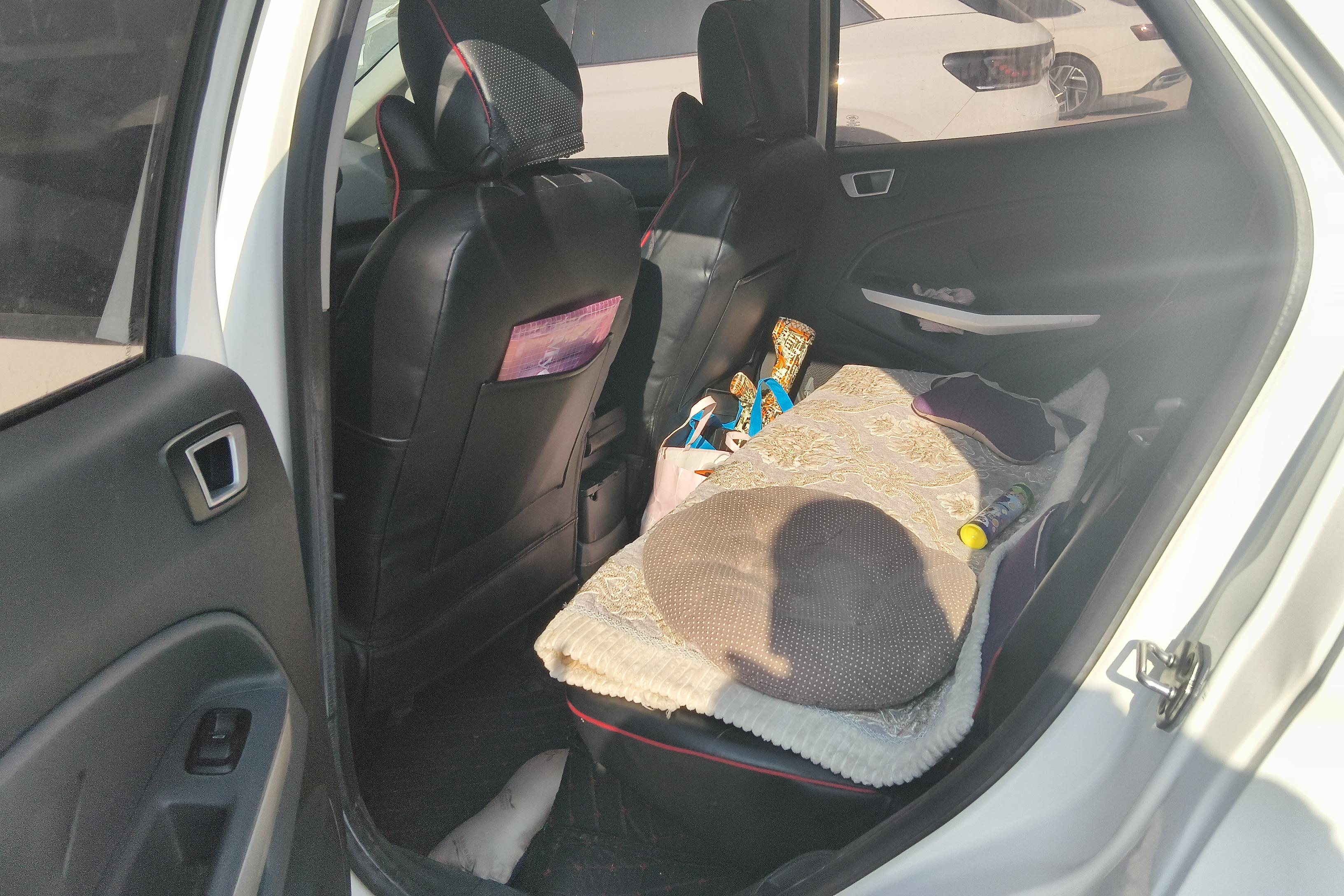 Ford EcoSport 2015 #14 Ford EcoSport 2015 car image #14