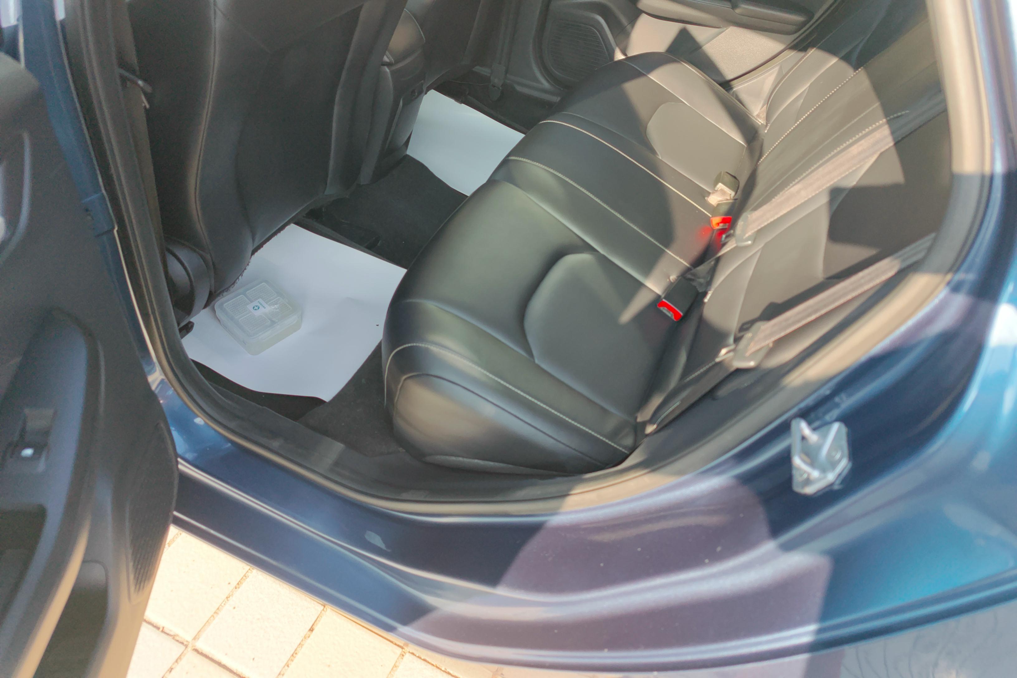 Ford Escort 2021 car image #14