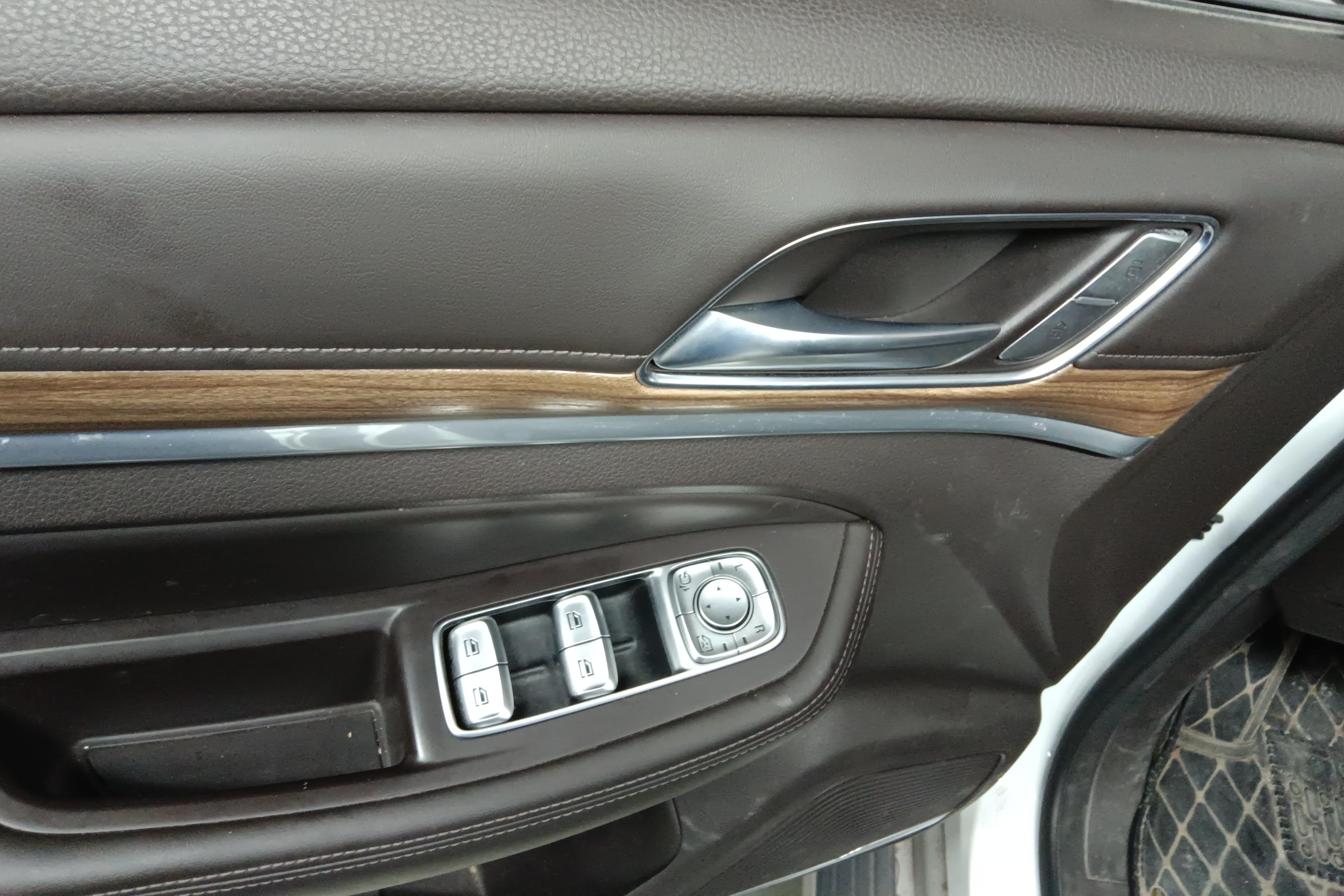 Roewe RX8 2018 изображение автомобиля #14